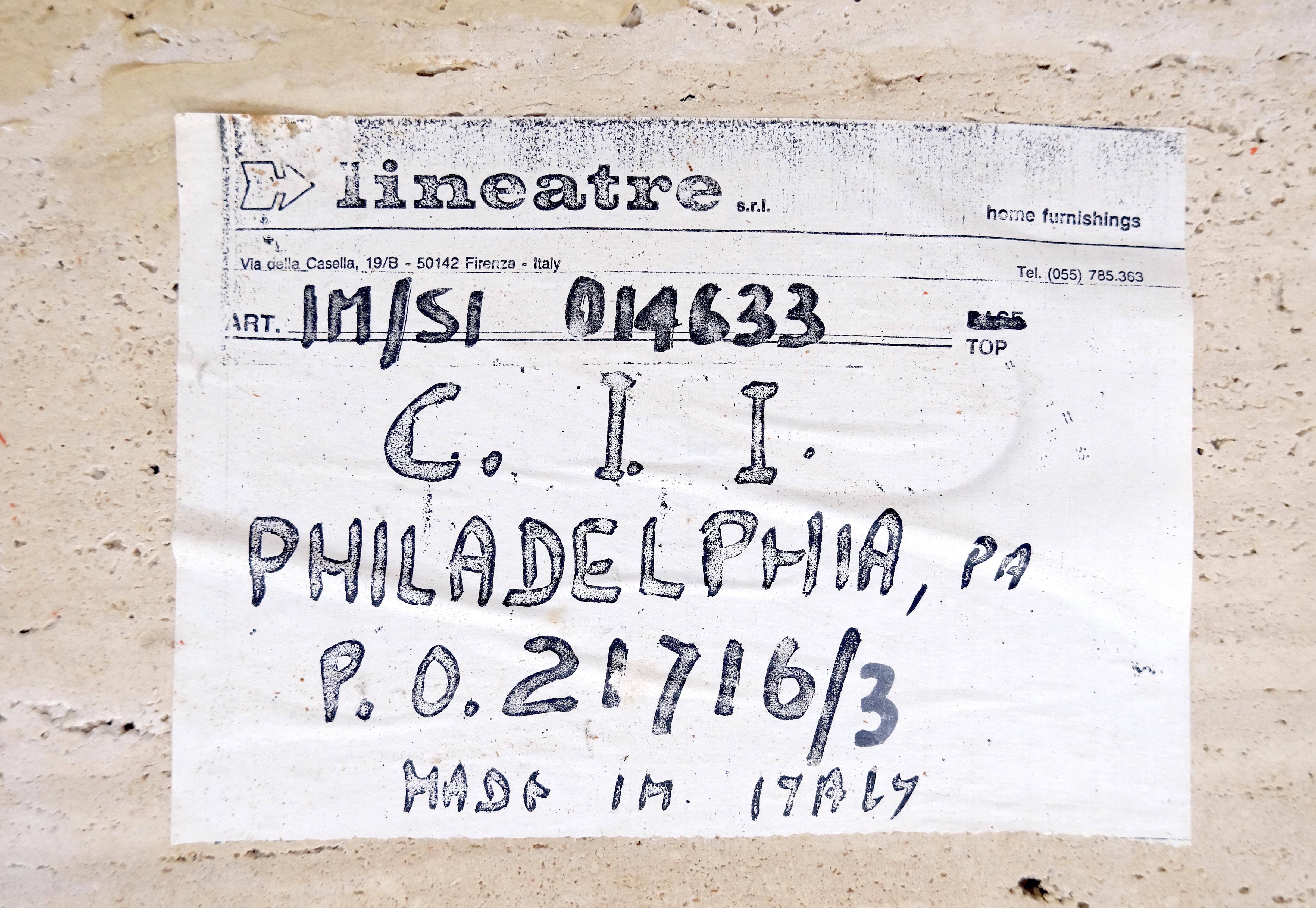 Table de salle à manger italienne 40x80 en travertin massif à pied unique MINT en vente 10