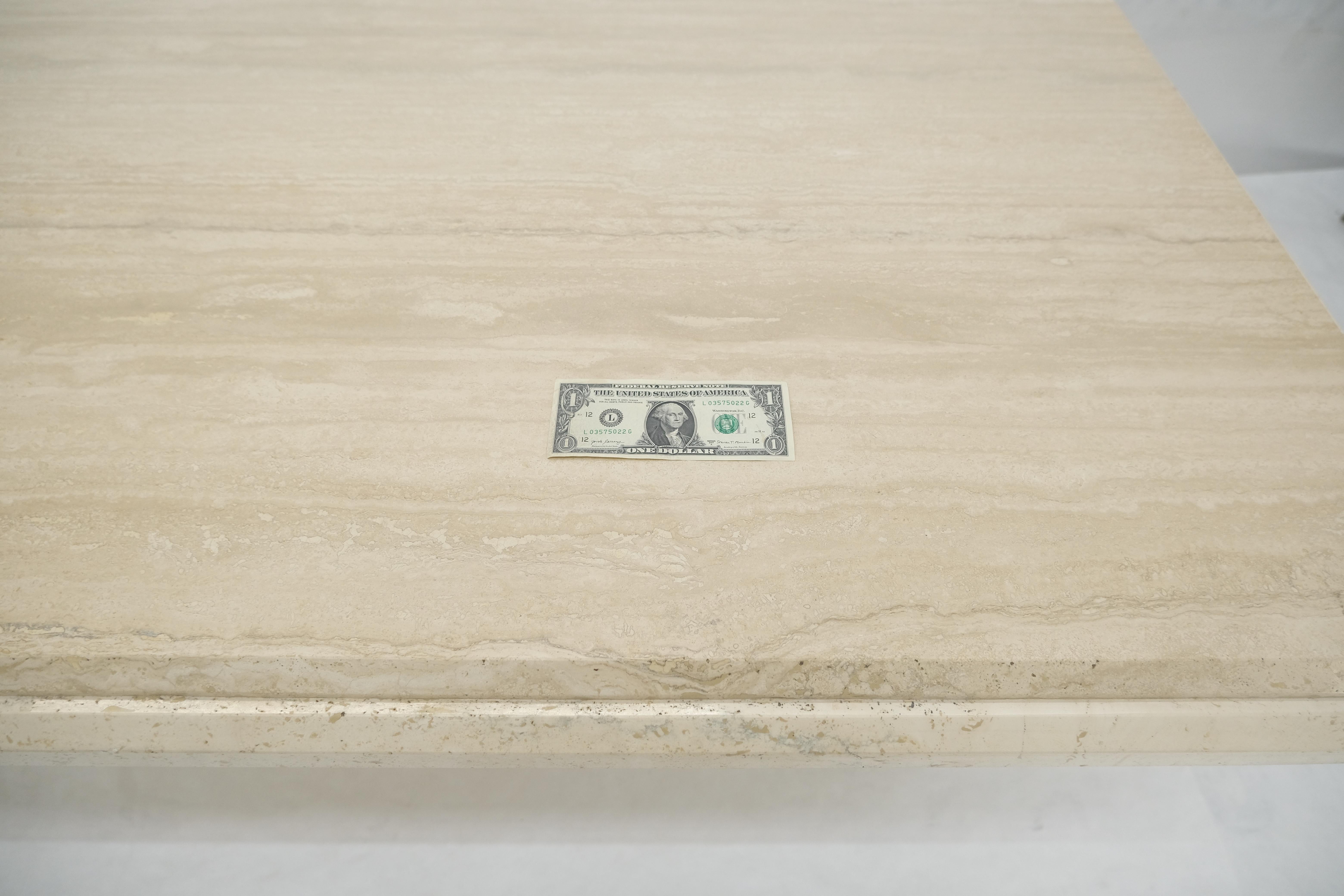 Table de salle à manger italienne 40x80 en travertin massif à pied unique MINT en vente 3