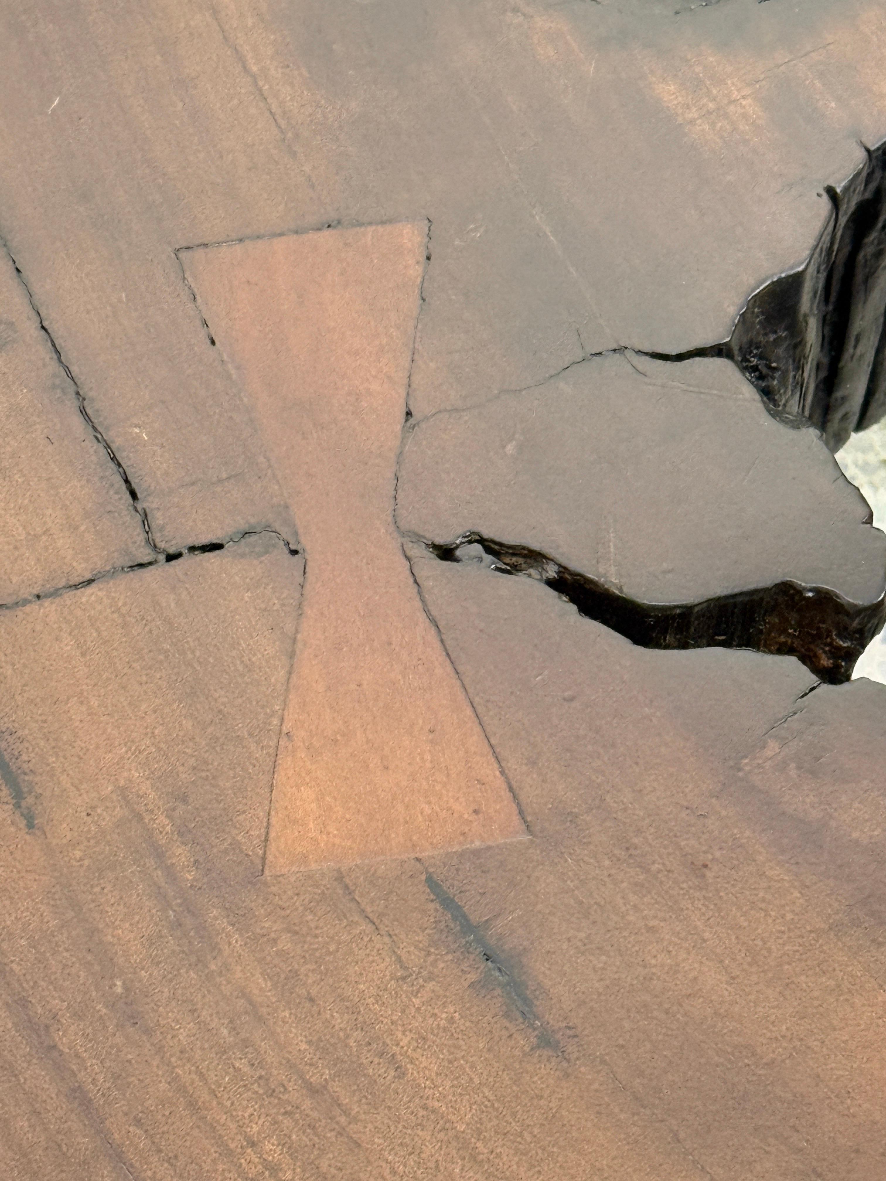 Table basse tronc d'arbre massif fabriqué à partir d'une épaisse section de croix en bois Vinhatico en vente 7