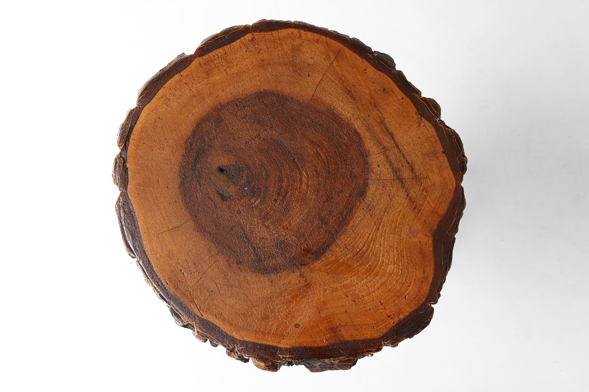 Solid tree trunk stool Ca.1940 In Good Condition For Sale In Meulebeke, BE