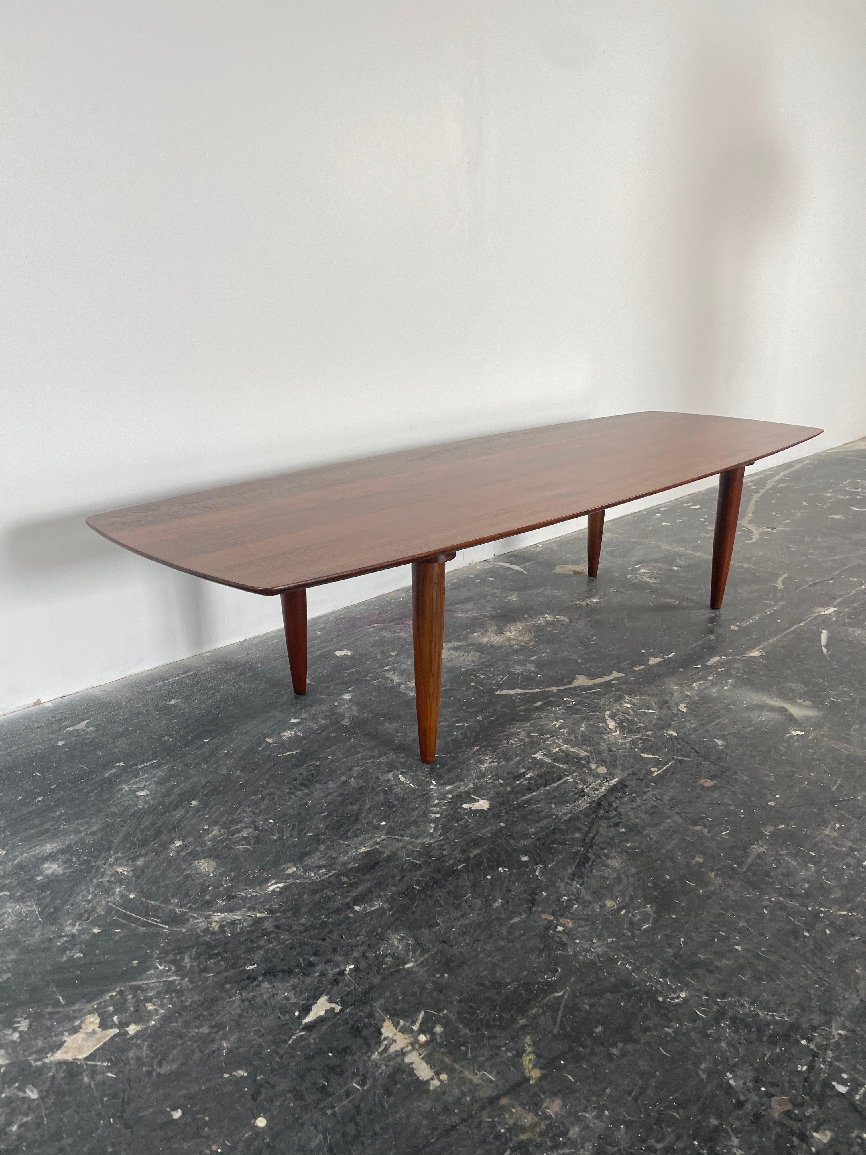 Solid Walnut Coffee Table by Ace Hi In Excellent Condition For Sale In San Diego, CA