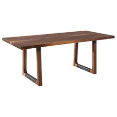 Mesa de comedor de nogal macizo con patas de nogal y acero negro "Mesa de comedor Campau"