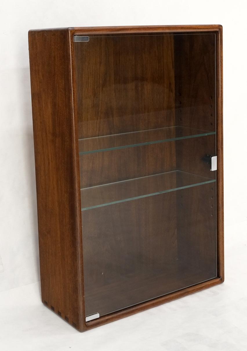 glass stereo cabinet