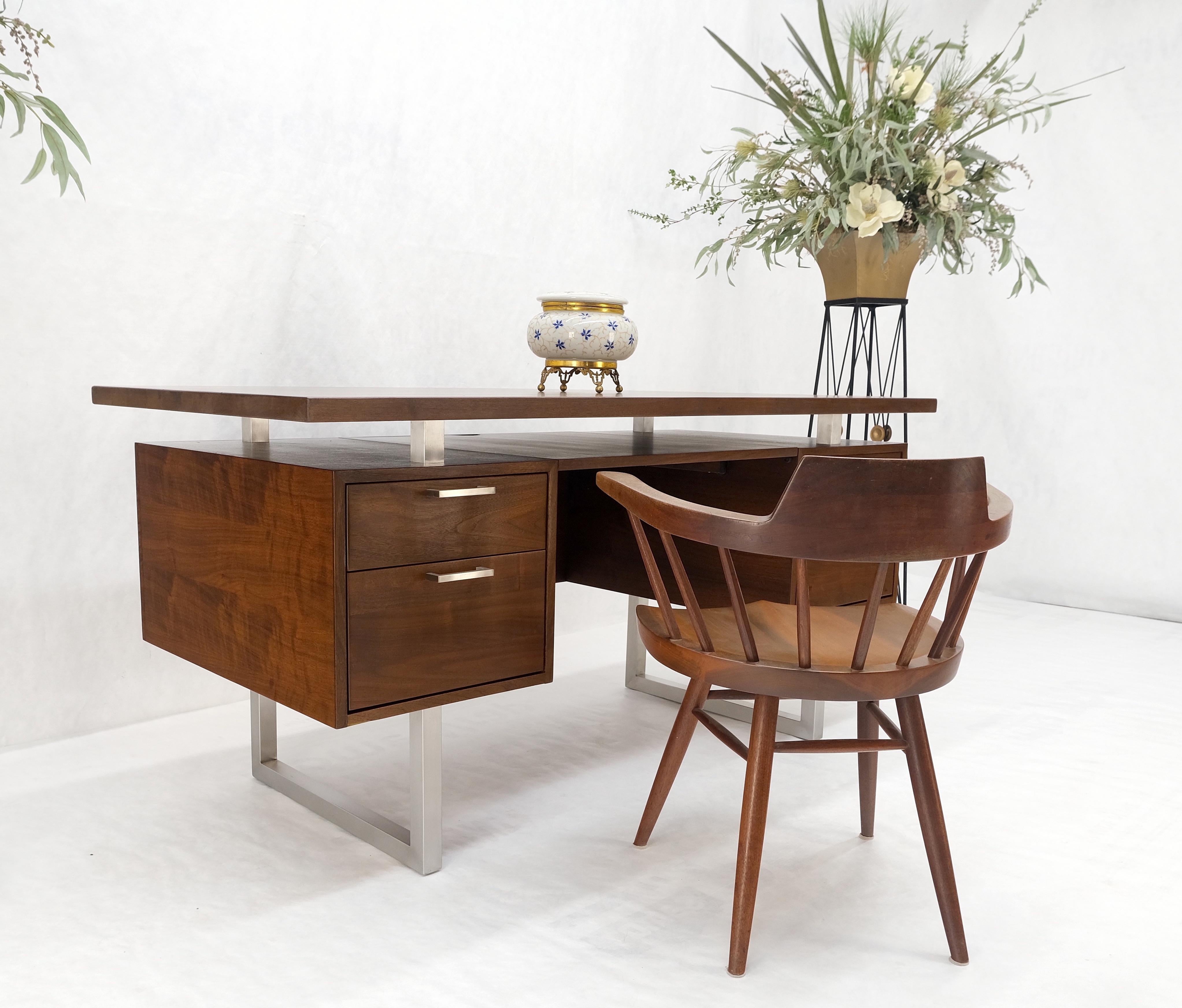 Solid Walnut Mid-Century Modern Floating Top All Restored Desk Table Mint! For Sale 4