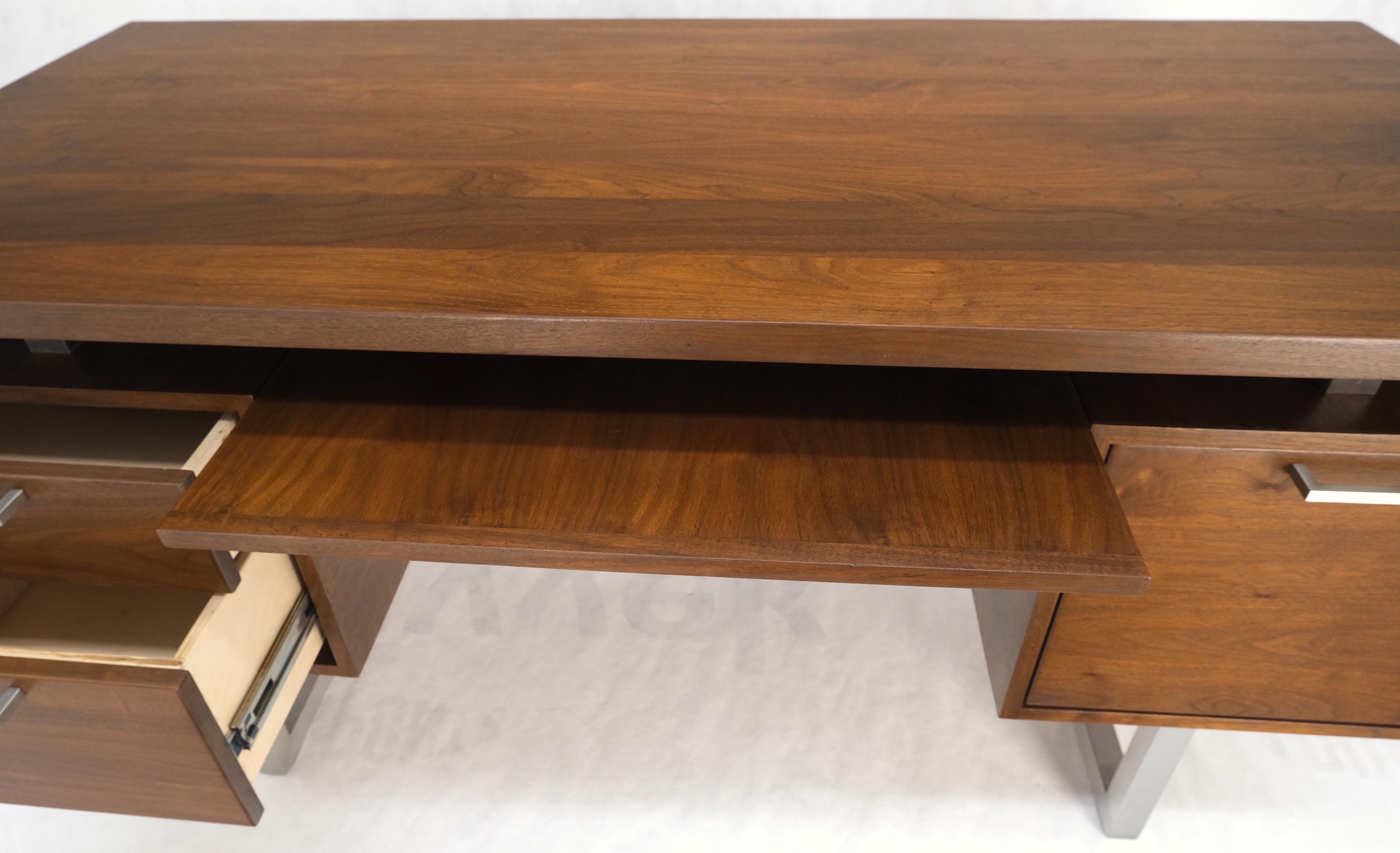 Solid Walnut Mid-Century Modern Floating Top All Restored Desk Table Mint! For Sale 2