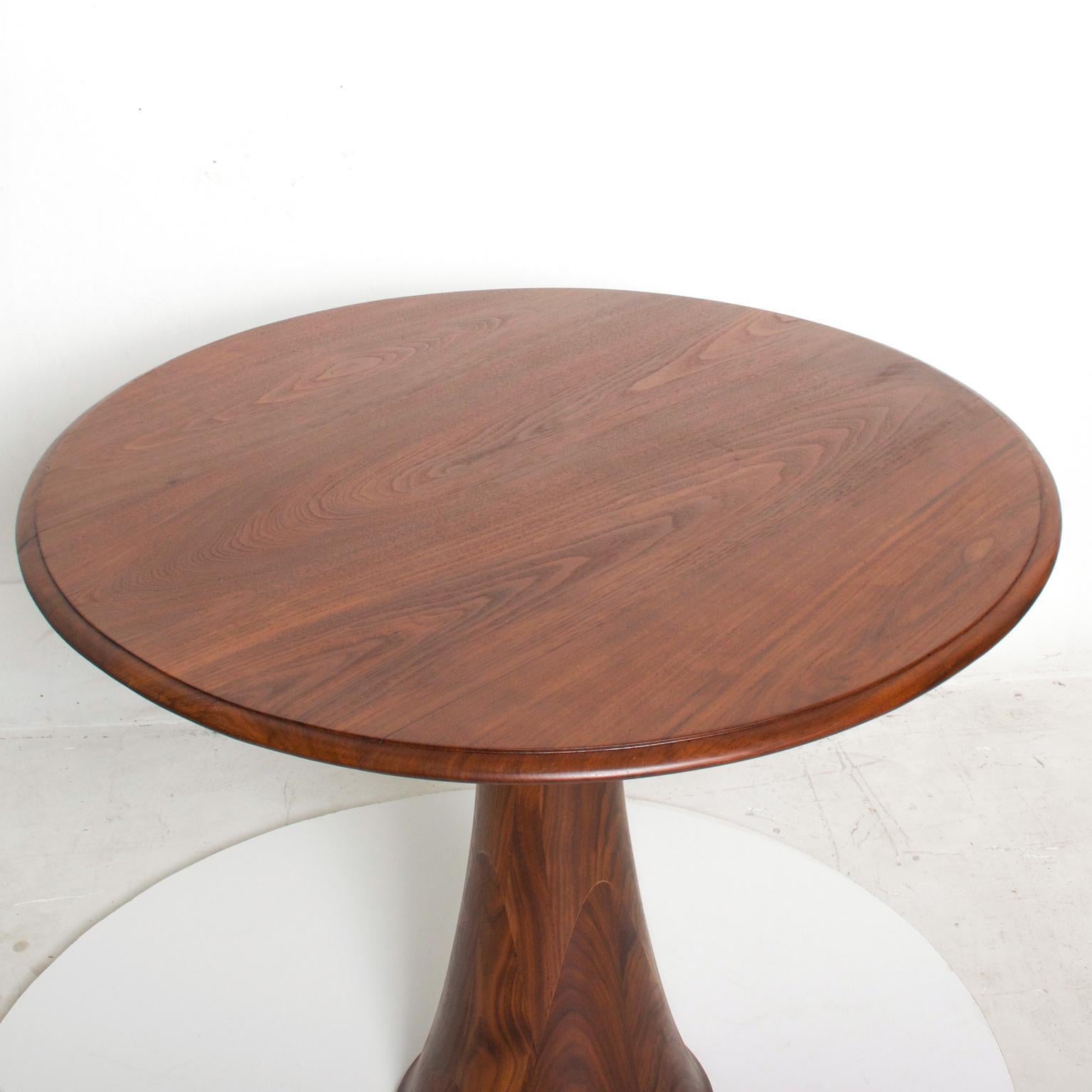 Solid Walnut Sculptural Round Table Mid-Century Modern Period In Good Condition In Chula Vista, CA