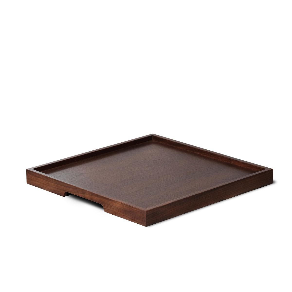 Serviertablett aus massivem Nussbaumholz - EDGE (Handgefertigt) im Angebot