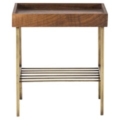 Kurzer Beistelltisch / Pflanzenständer aus massivem Nussbaum - EDGE AGED Serie mit Gold Antique