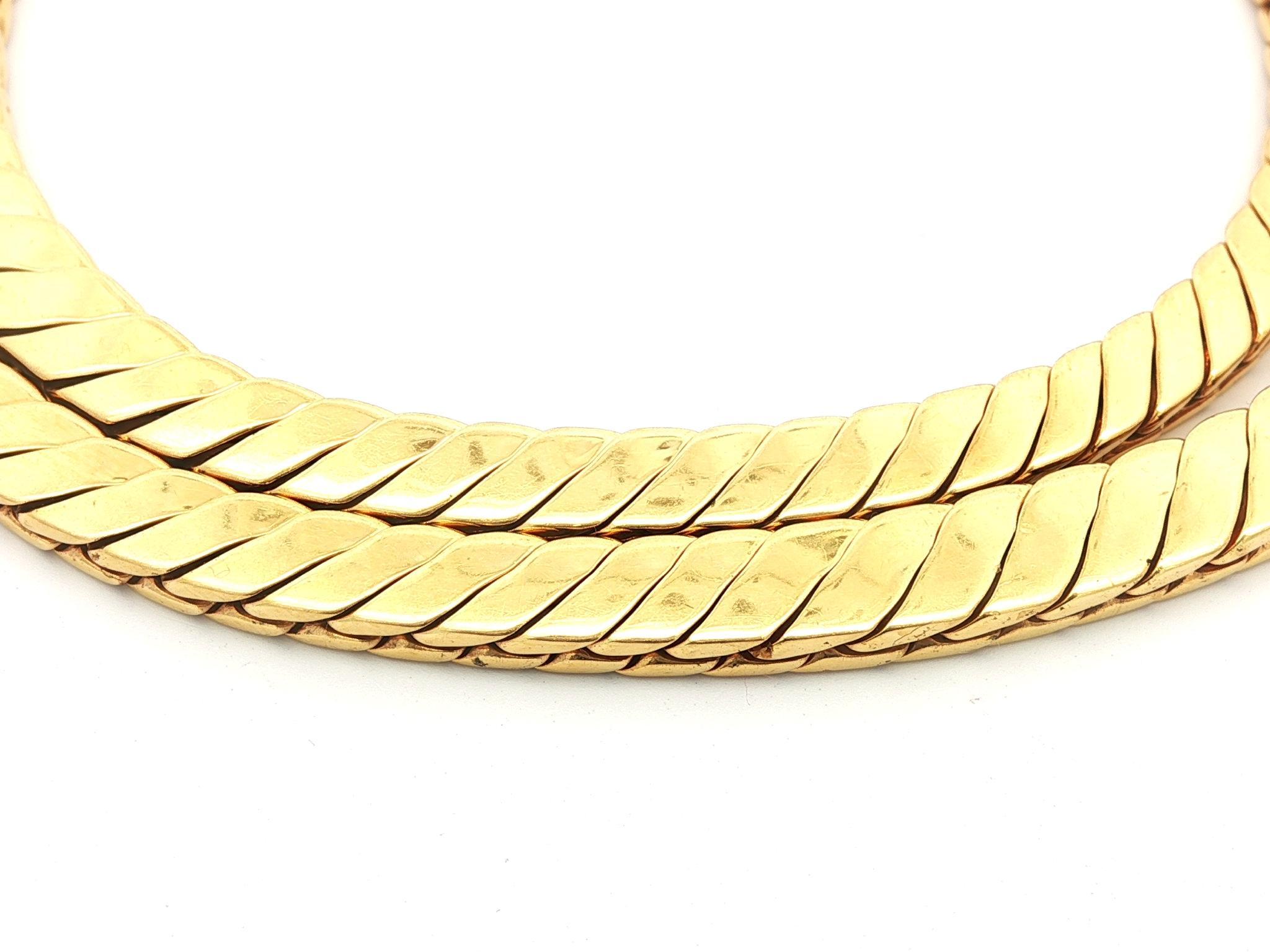 Collier à maillons plats gradués en or jaune 18 carats, Solid Well Made Pour femmes en vente