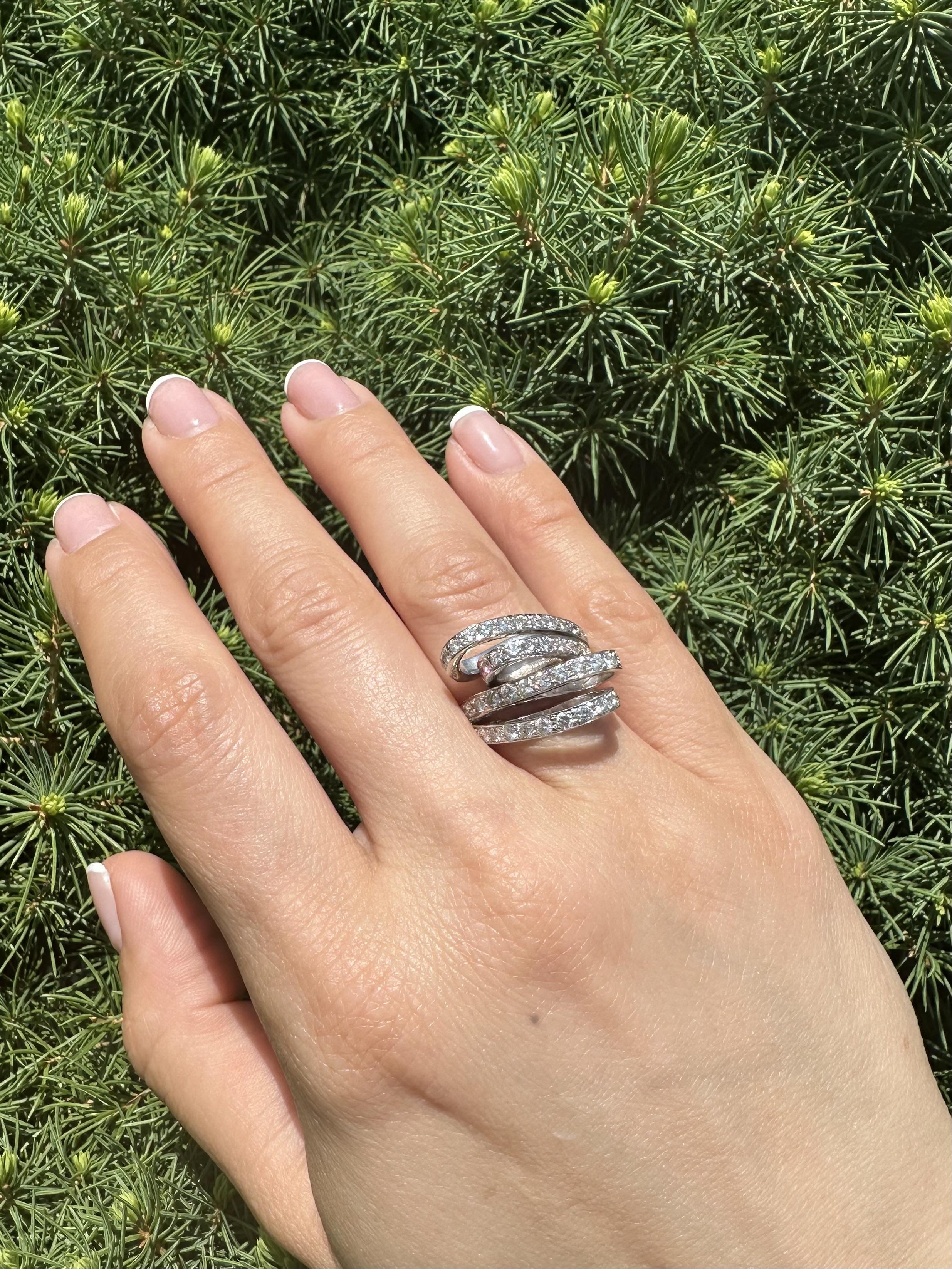 Solid White Gold 1.50ctw Round Fiery Diamond Covered Bypass Modern Ring For Sale 8