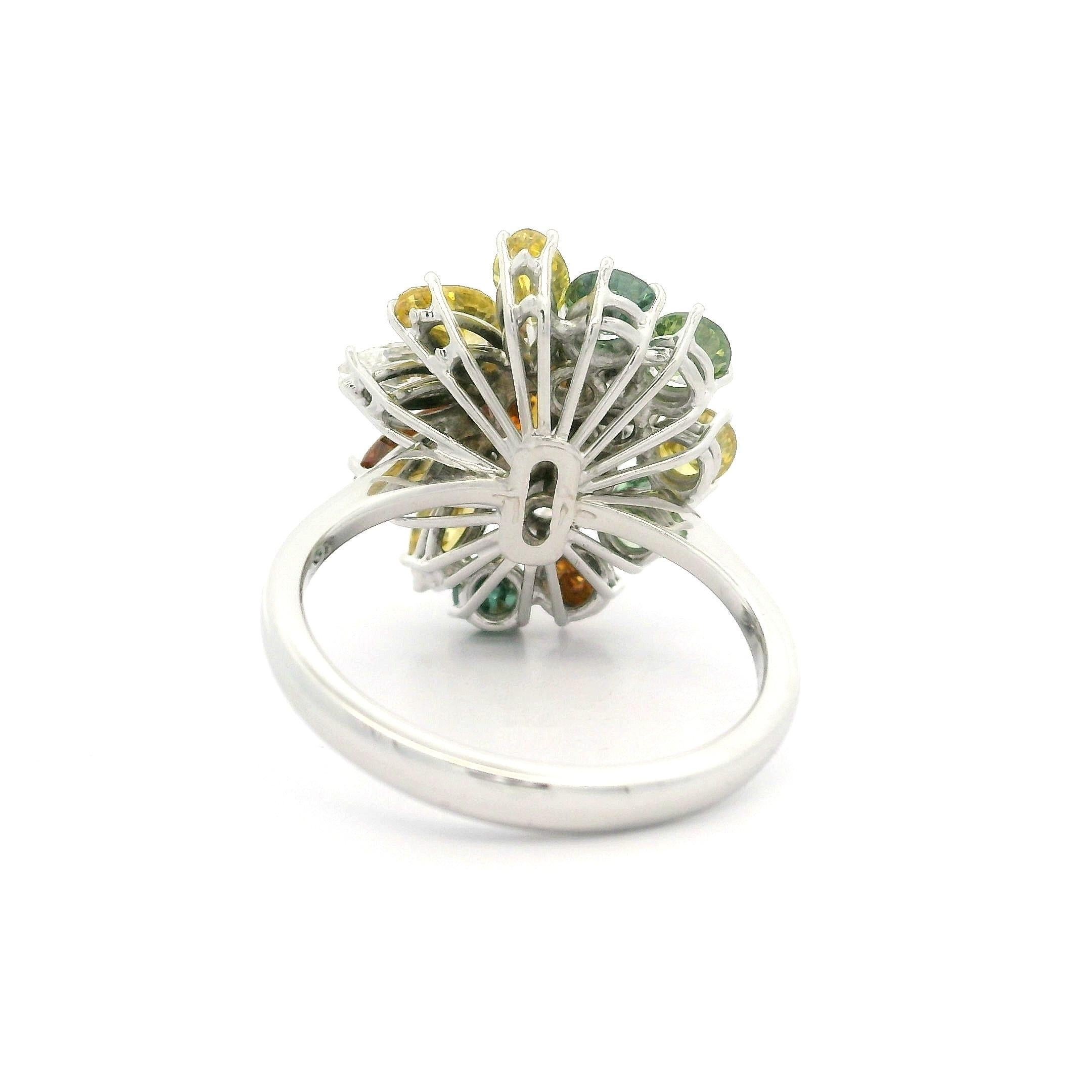 Solid White Gold 3.08ctw White & Colored Diamonds Cluster Cocktail Ring For Sale 10
