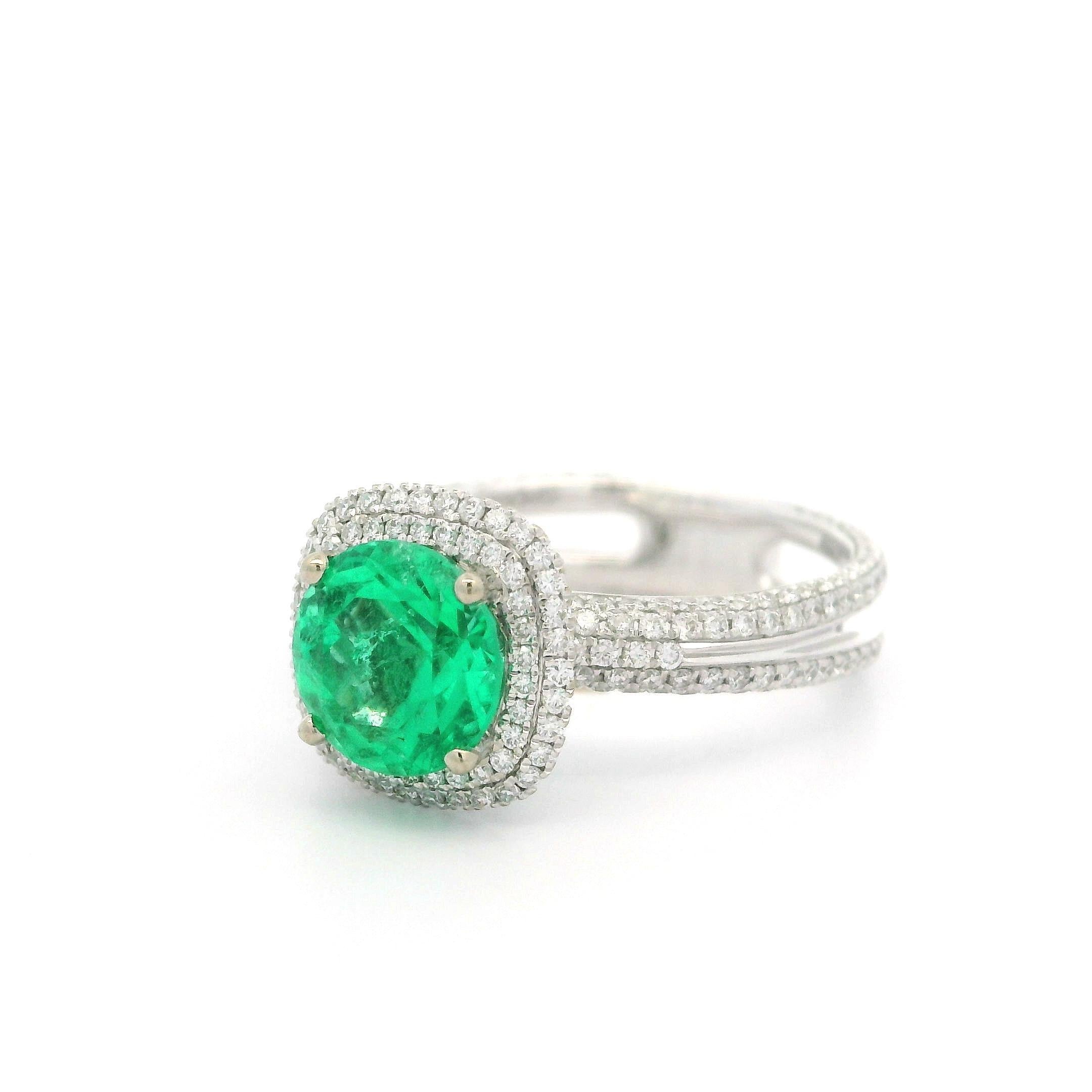 Anello in oro bianco massiccio GIA con smeraldo colombiano rotondo e diamante Simon G da 2,33 ct. in vendita 9