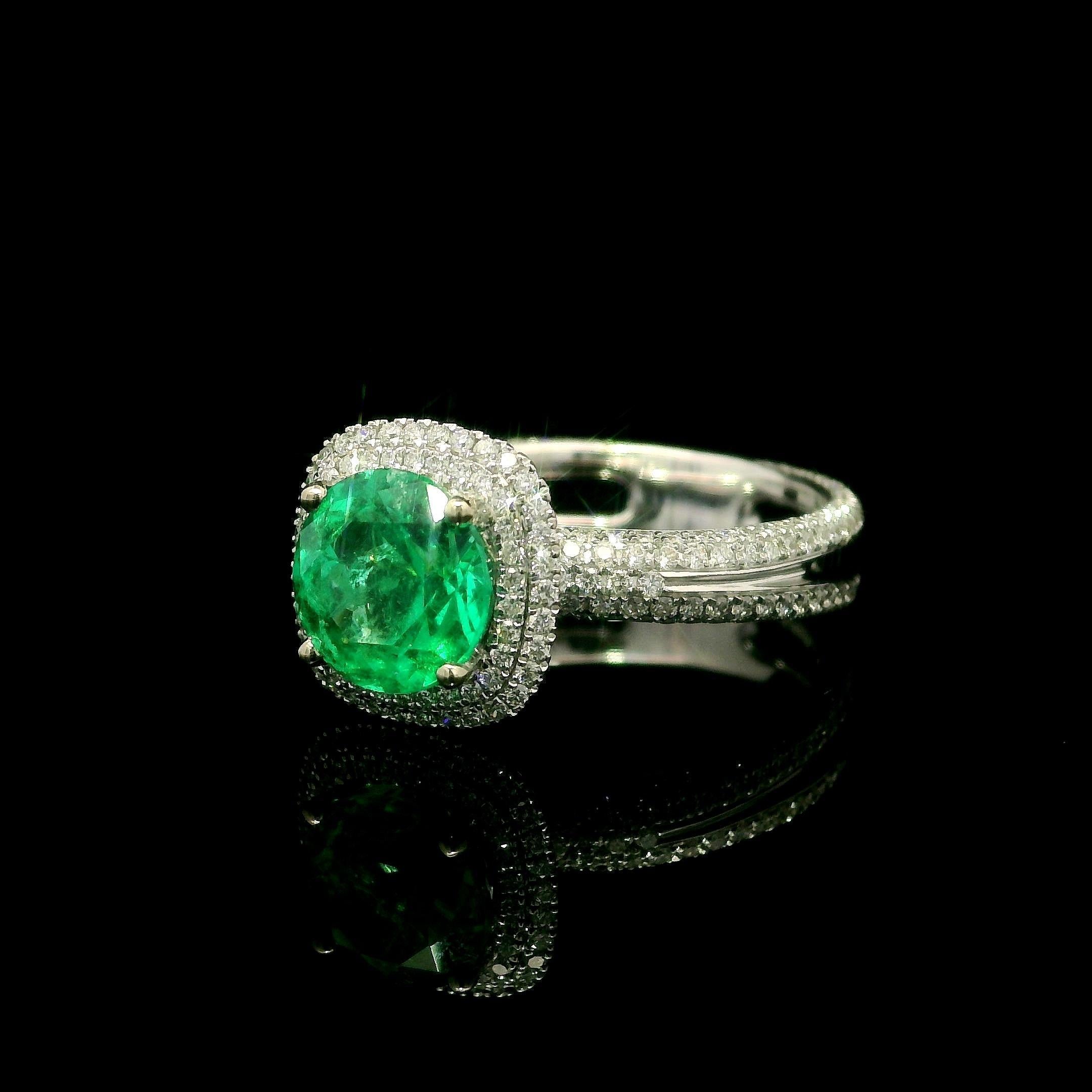 Anello in oro bianco massiccio GIA con smeraldo colombiano rotondo e diamante Simon G da 2,33 ct. in vendita 3