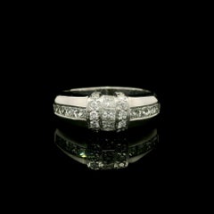 Solid White Gold Gold 1.0ctw Princess Cut Diamond Buckle Band Ring