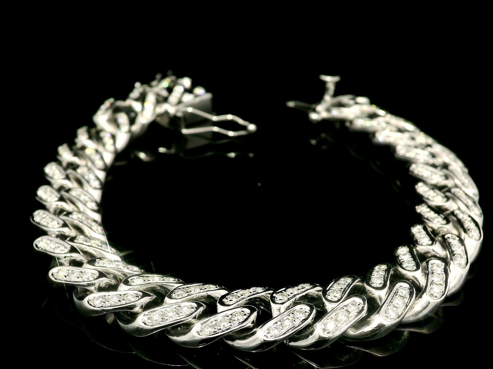 Pulsera de eslabones cubana de oro blanco macizo de alta calidad recubierta de diamantes de 3 ctw 4