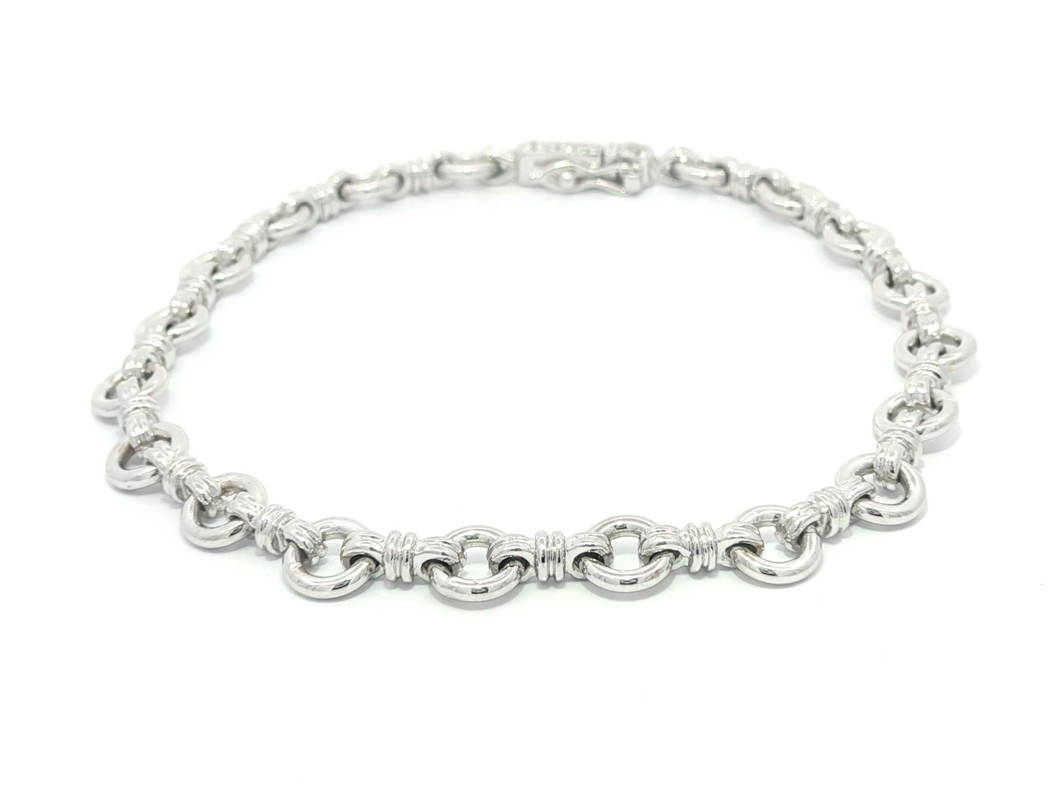 Solid White Gold Open Round Link Charm Bracelet w/ Diamond Accent Push Clasp in vendita 6