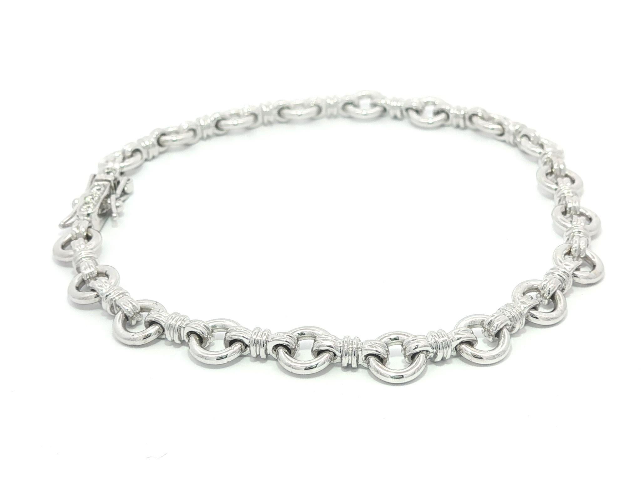 Solid White Gold Open Round Link Charm Bracelet w/ Diamond Accent Push Clasp in vendita 4