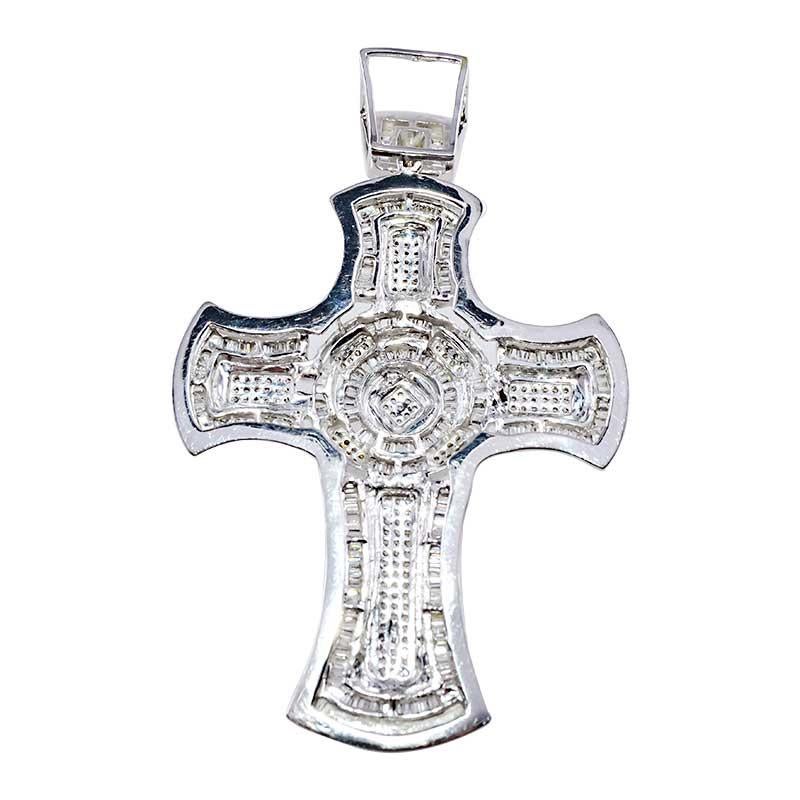 Solid White Gold South American Style Cross with 3.34 Carat of Diamonds For Sale 1