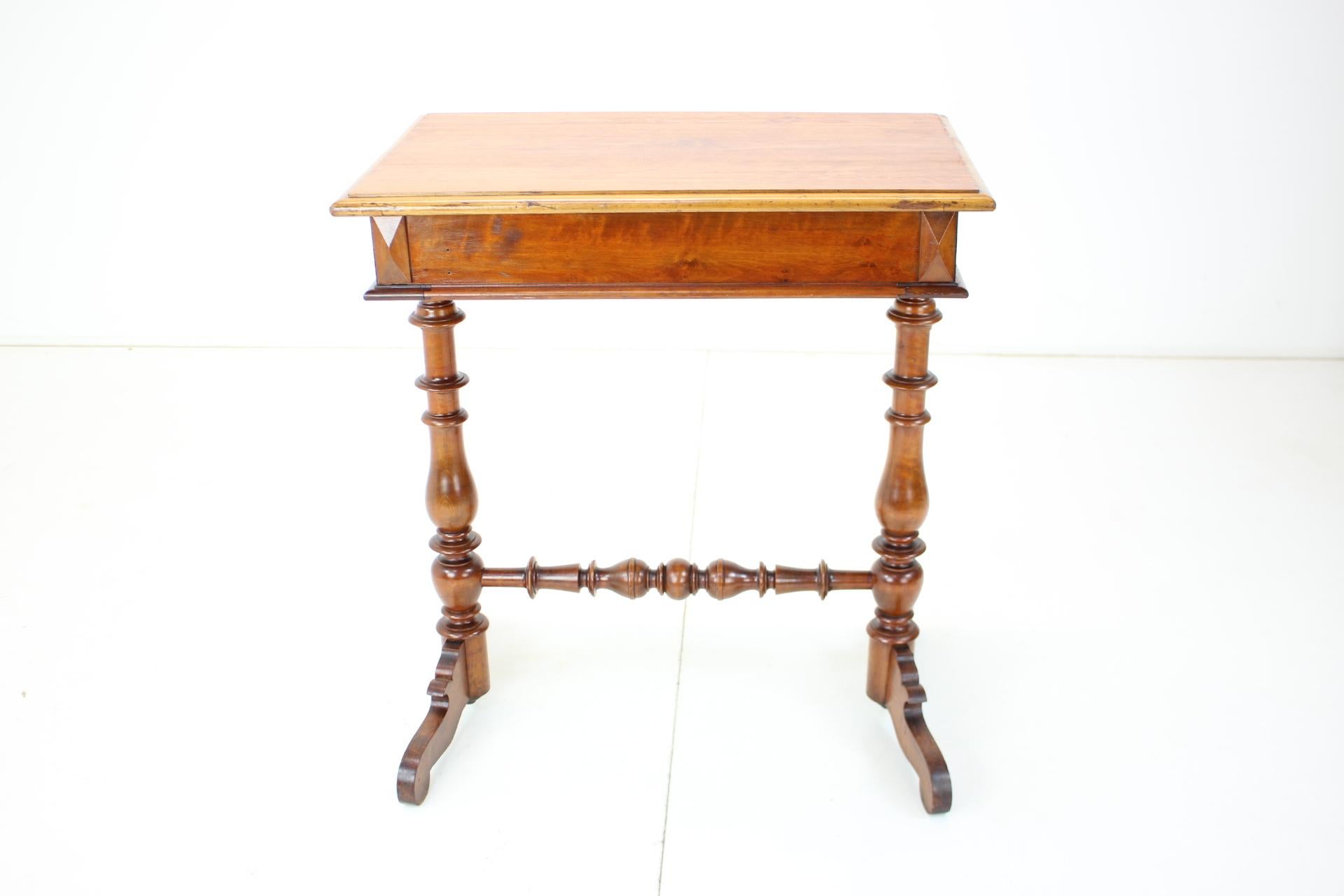 Solid Wood and Veneer Sewing Table, circa 1895 For Sale 3