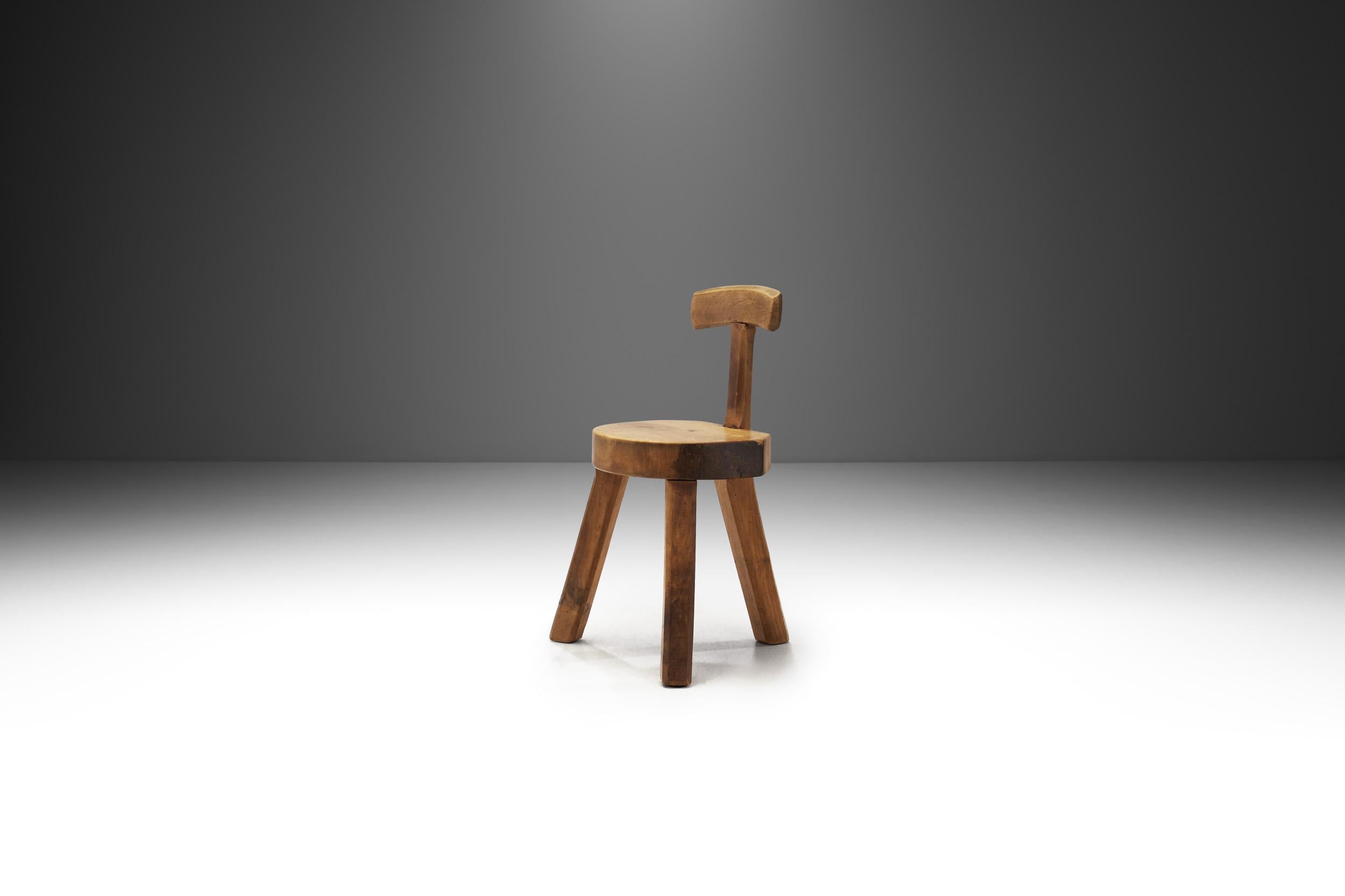 As a descendant of the modernist movement of the late 19th and the first half of the 20th century, Brutalism favoured celebrating the imperfect appeal of handmade items. This solid wood chair has an elemental look aided by the expert construction
