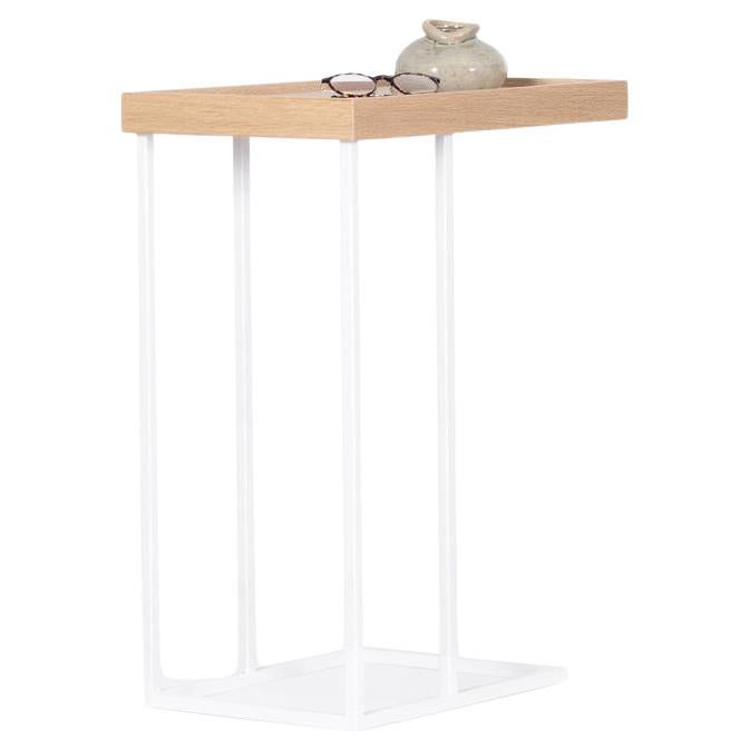 C-förmiger Beistelltisch / Pflanzenständer aus Massivholz - Serie EDGE
