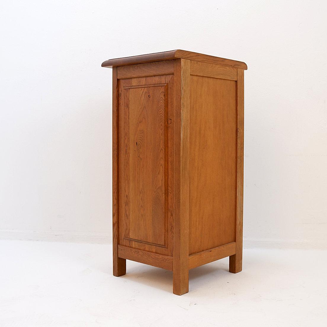 Commode en bois massif à 5 tiroirs en vente 3