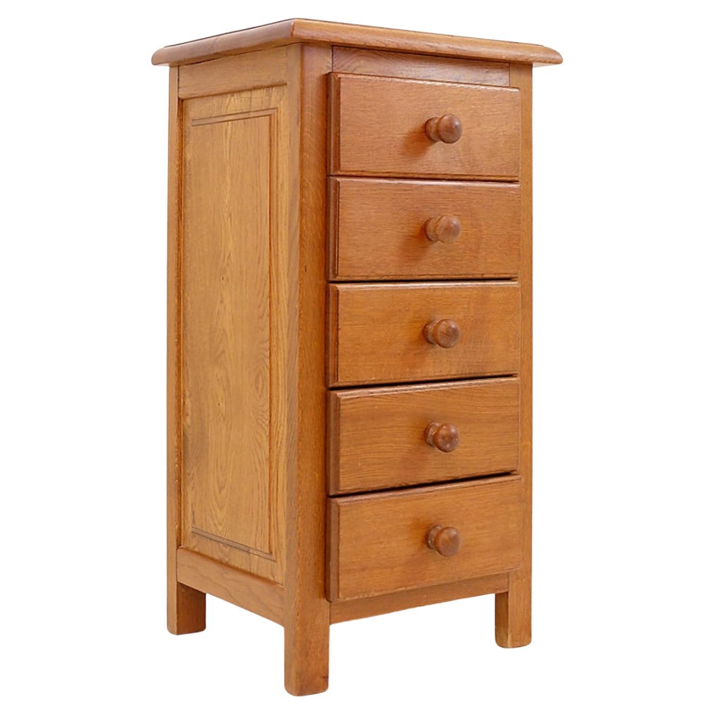 Commode en bois massif à 5 tiroirs en vente