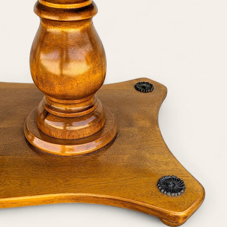 Bois Table basse en bois massif avec plateau de surf, Vintage Hollywood Regency, Mid Century en vente
