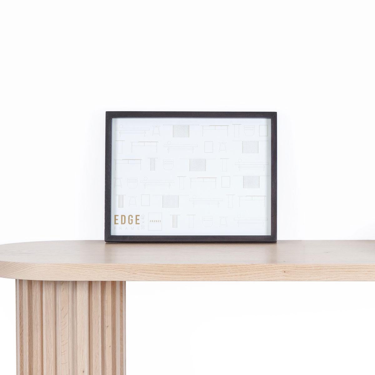 Marco decorativo de madera maciza, roble - EDGE - 32x42 Hecho a mano en venta