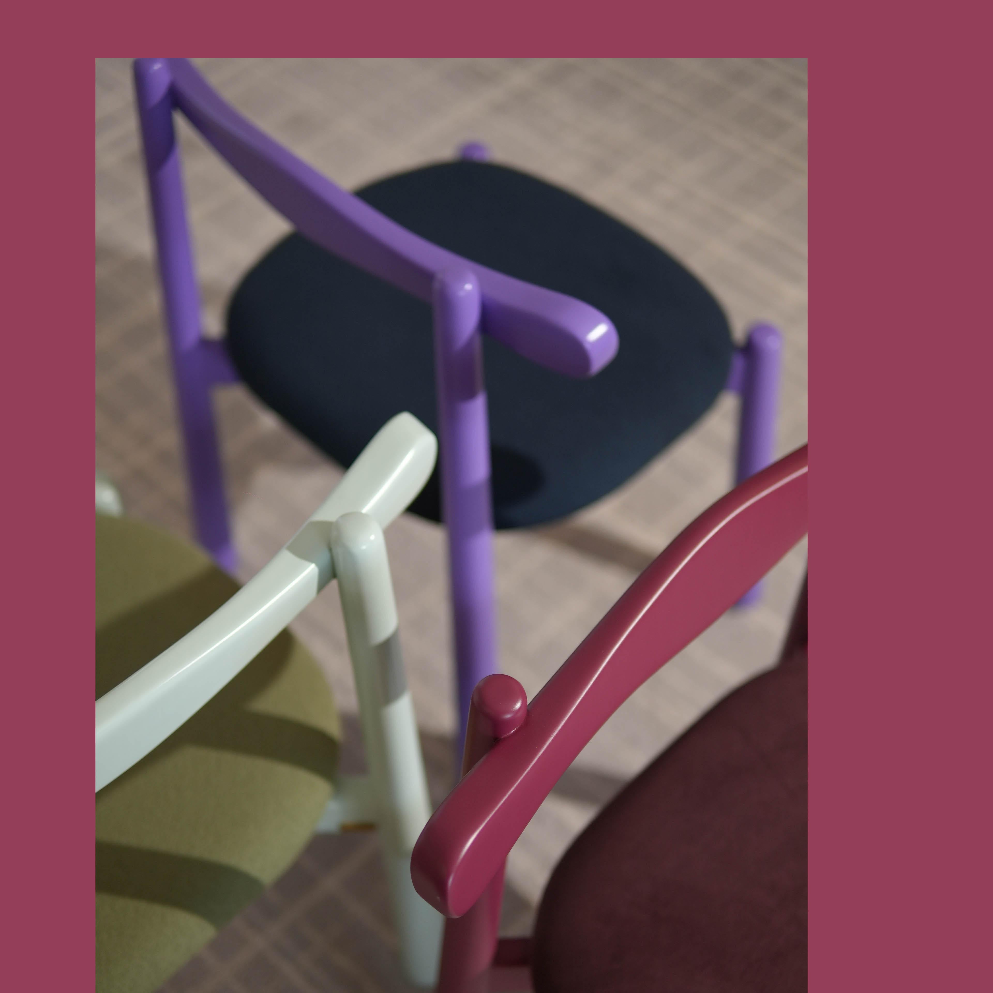Solid wood Dining Chair Aratu - upholstered seat. For Sale 2