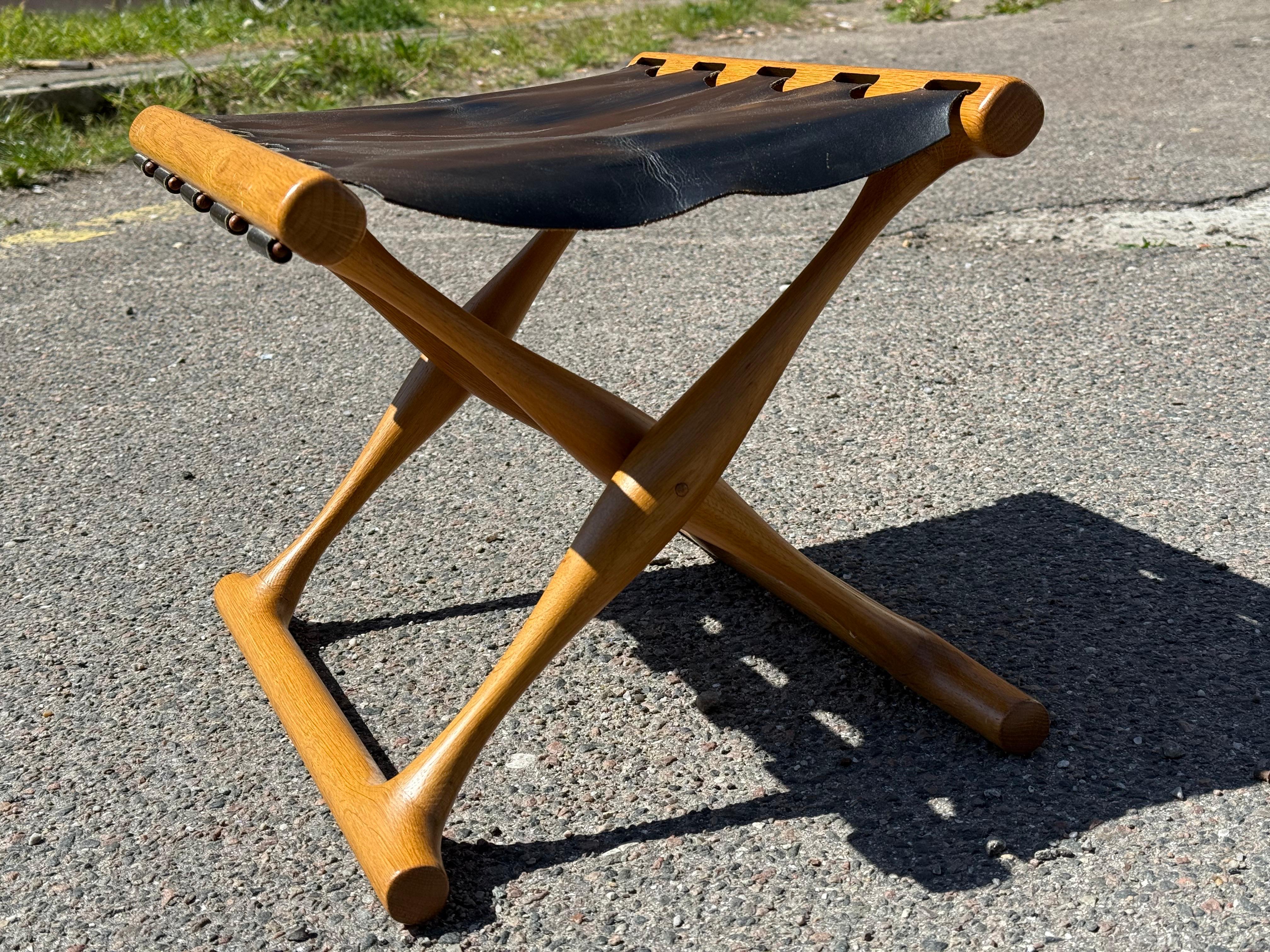 Tabouret de chêne pliant en bois massif par Poul Hundevad Chaise Gold Hill 1960s en vente 2