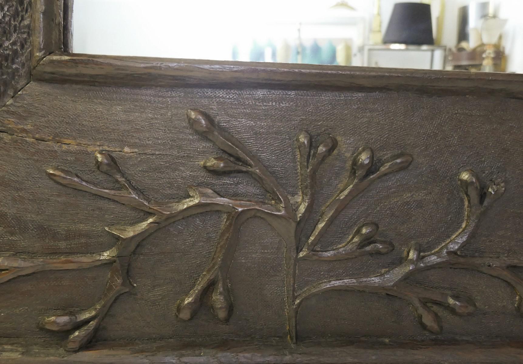 European Solid Wood Frame Motifs Plant Carved with Mirror