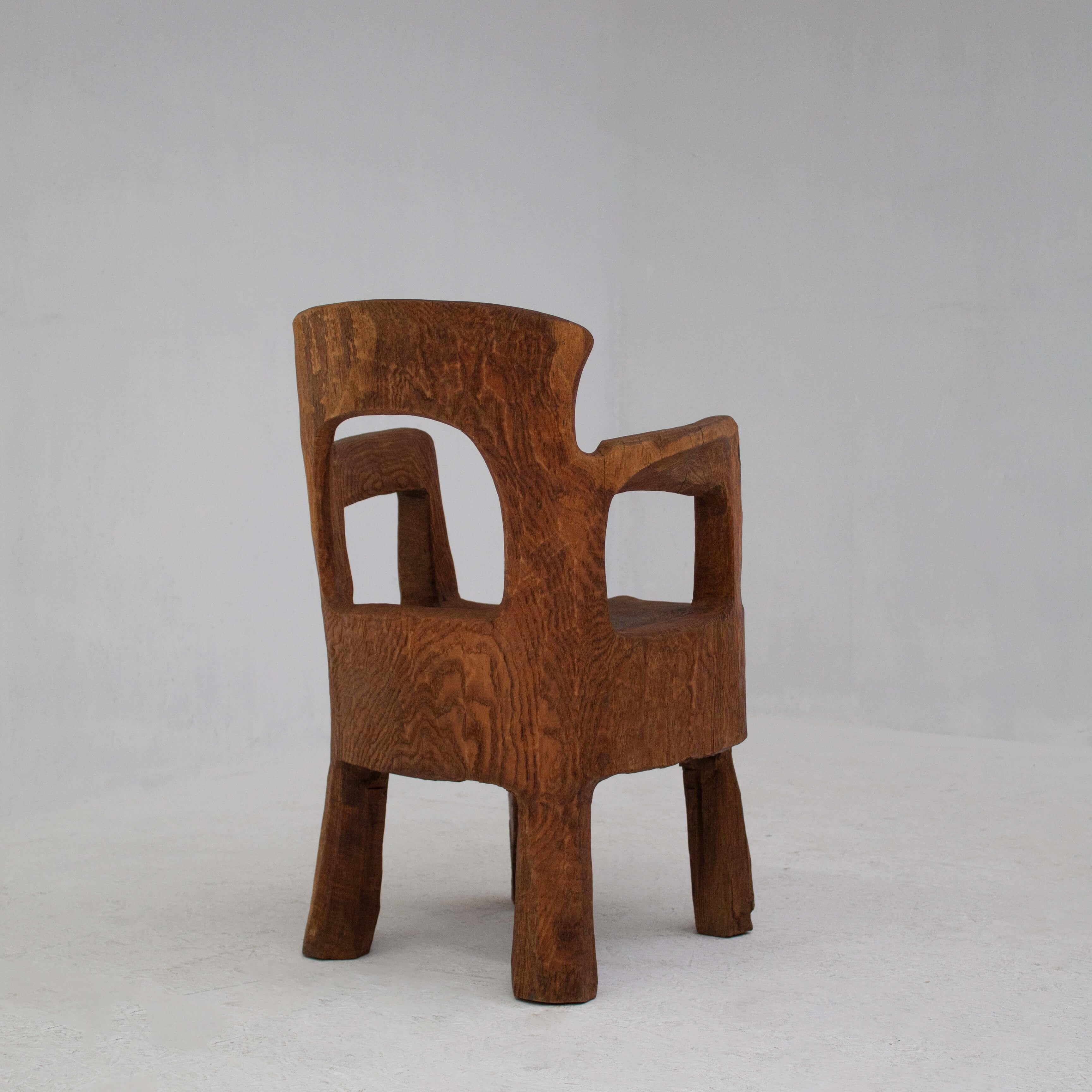 XXIe siècle et contemporain Chaise sculptée à la main, design sculptural unique en vente