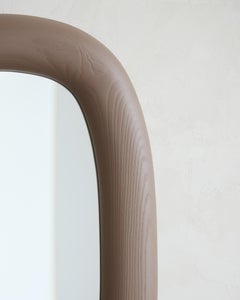 Handgefertigter Dume-Spiegel aus Massivholz von Mary Ratcliffe Studio