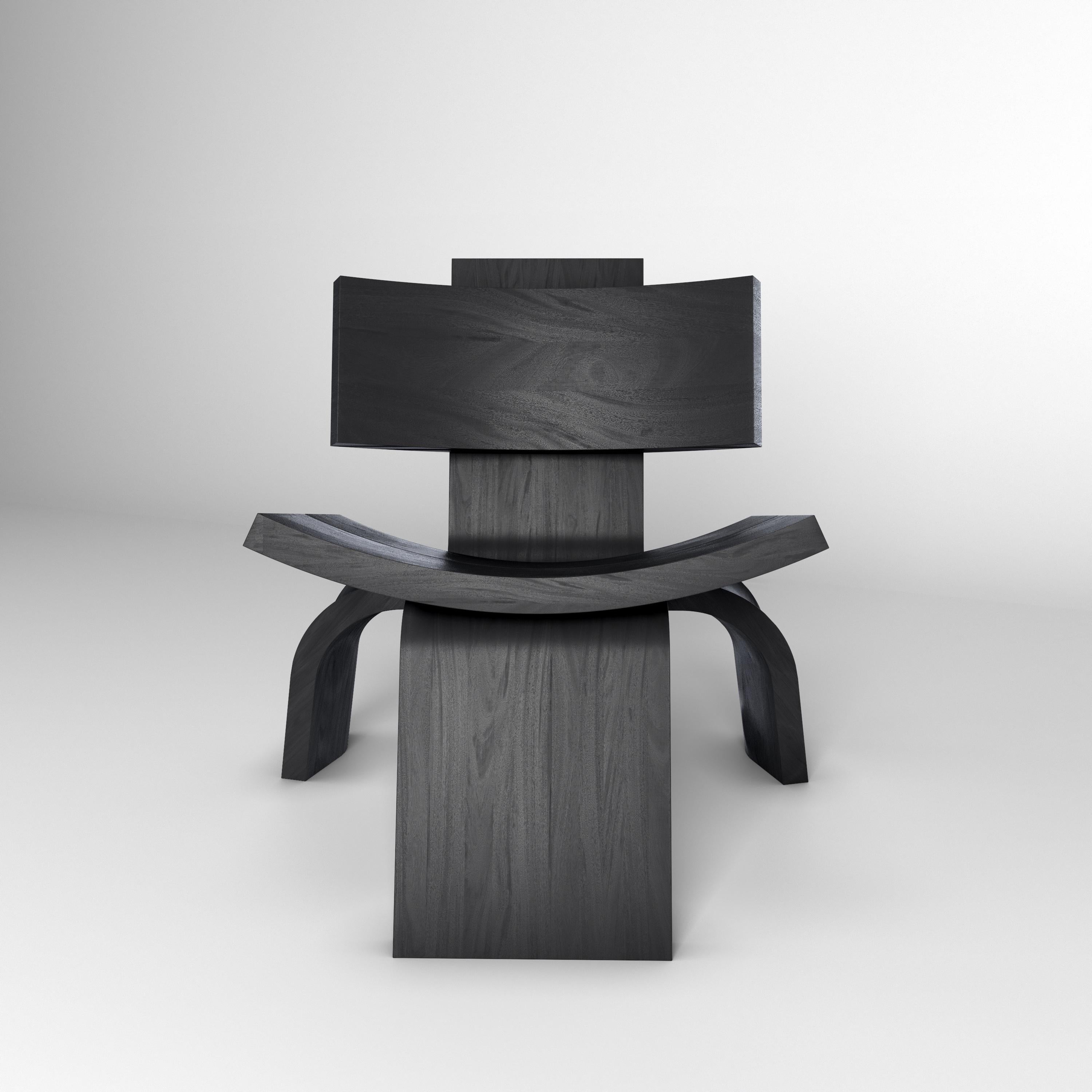 Sessel aus Massivholz / Akzentstuhl / Stuhl-02 von Dalisay Kollektion (Geschnitzt) im Angebot