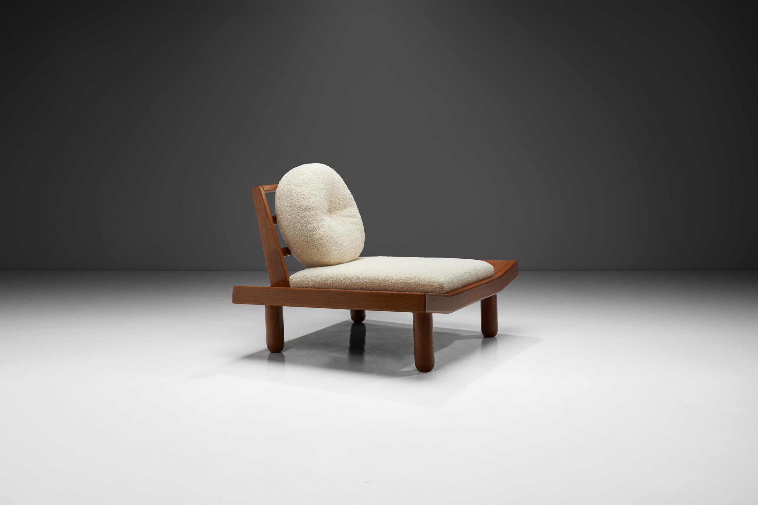 Indonesian Solid Wood Lounge Chair with Round Cushions, Indonesia 1960s For Sale
