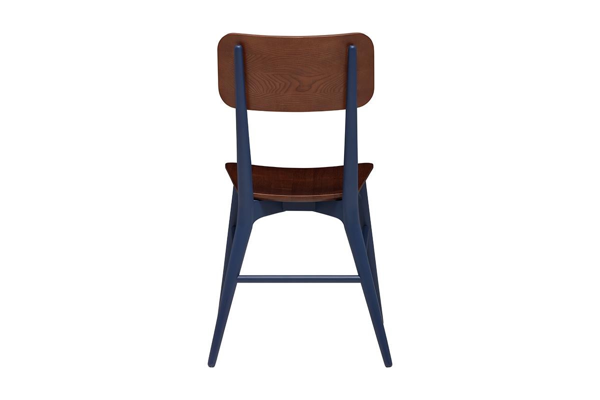 XXIe siècle et contemporain Chaise de salle à manger moderne en bois massif - Royal Blue en vente