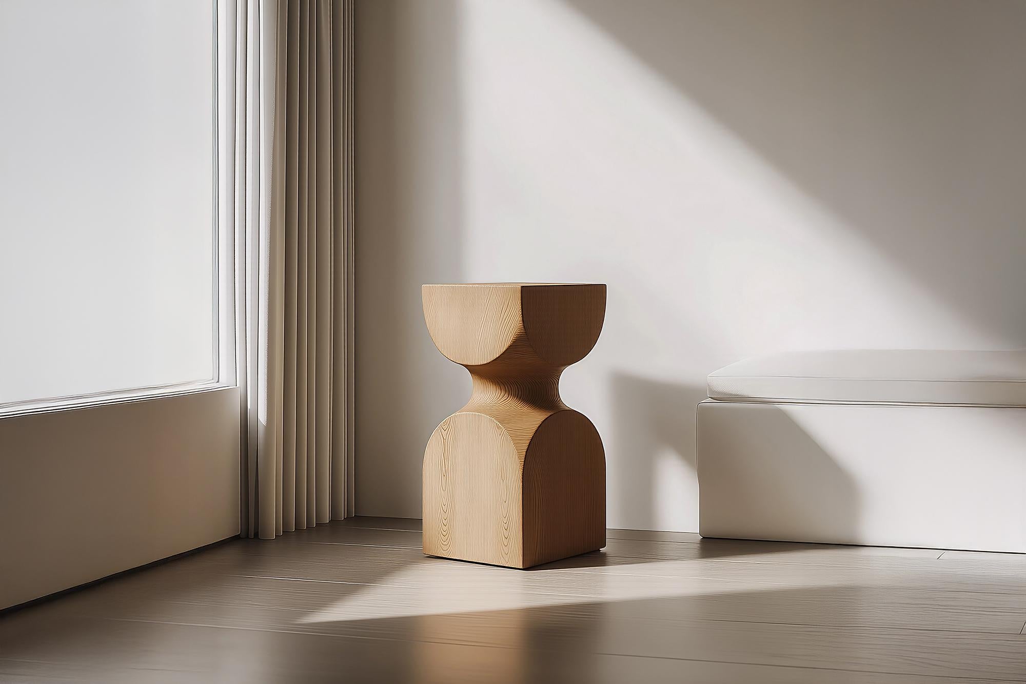 Socle No62 Stool, Solid Wood Contemporary Furniture by NONO

Socle table d'appoint, table auxiliaire, table de nuit

Socle est une petite table en bois massif conçue par l'équipe de design de NONO. Réalisée en bois massif, sa construction élaborée