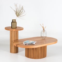 Mesa baja ovalada de madera maciza - DOCIA