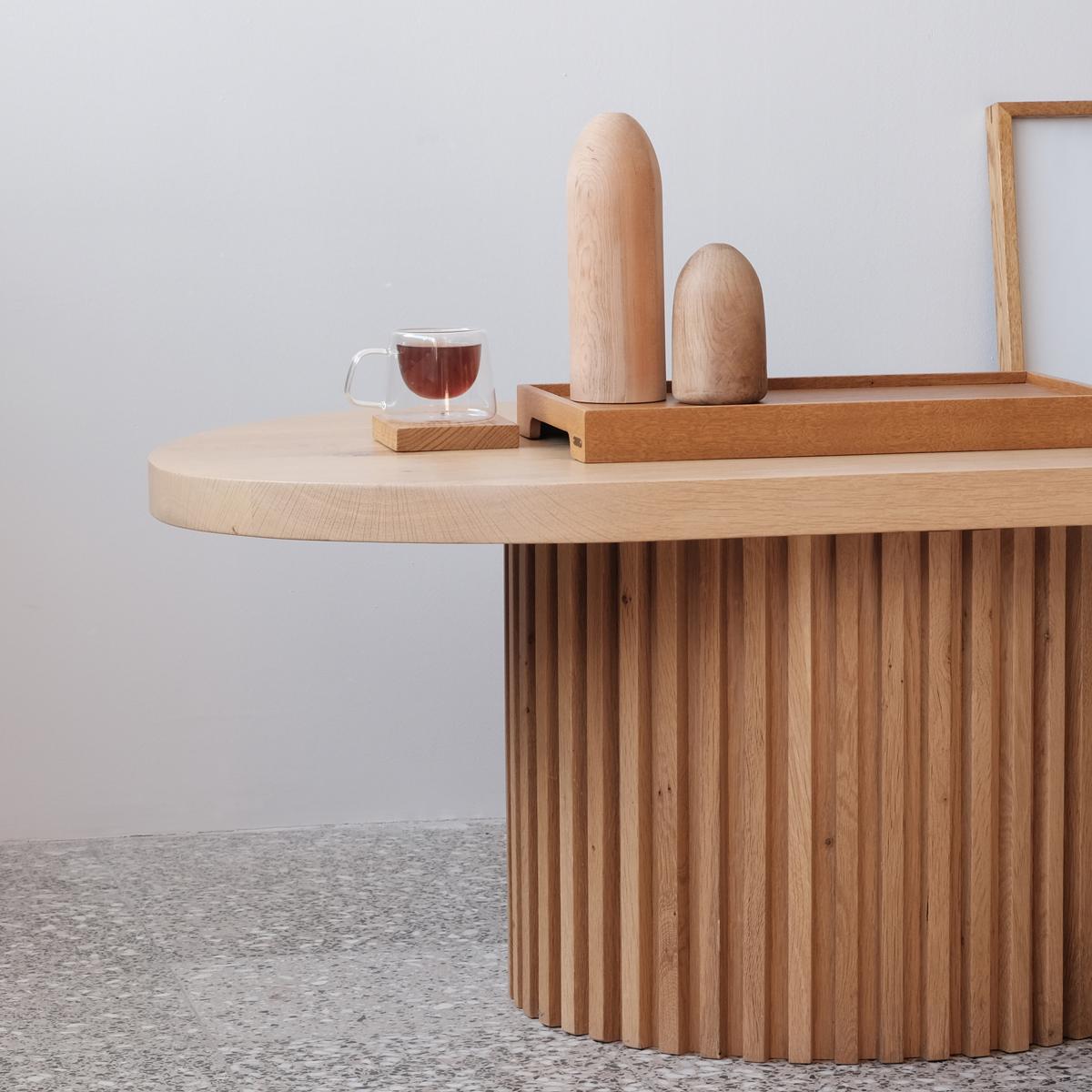 Solid Wood Oval Coffee Table – DOCIA In New Condition For Sale In İzmir, İzmir
