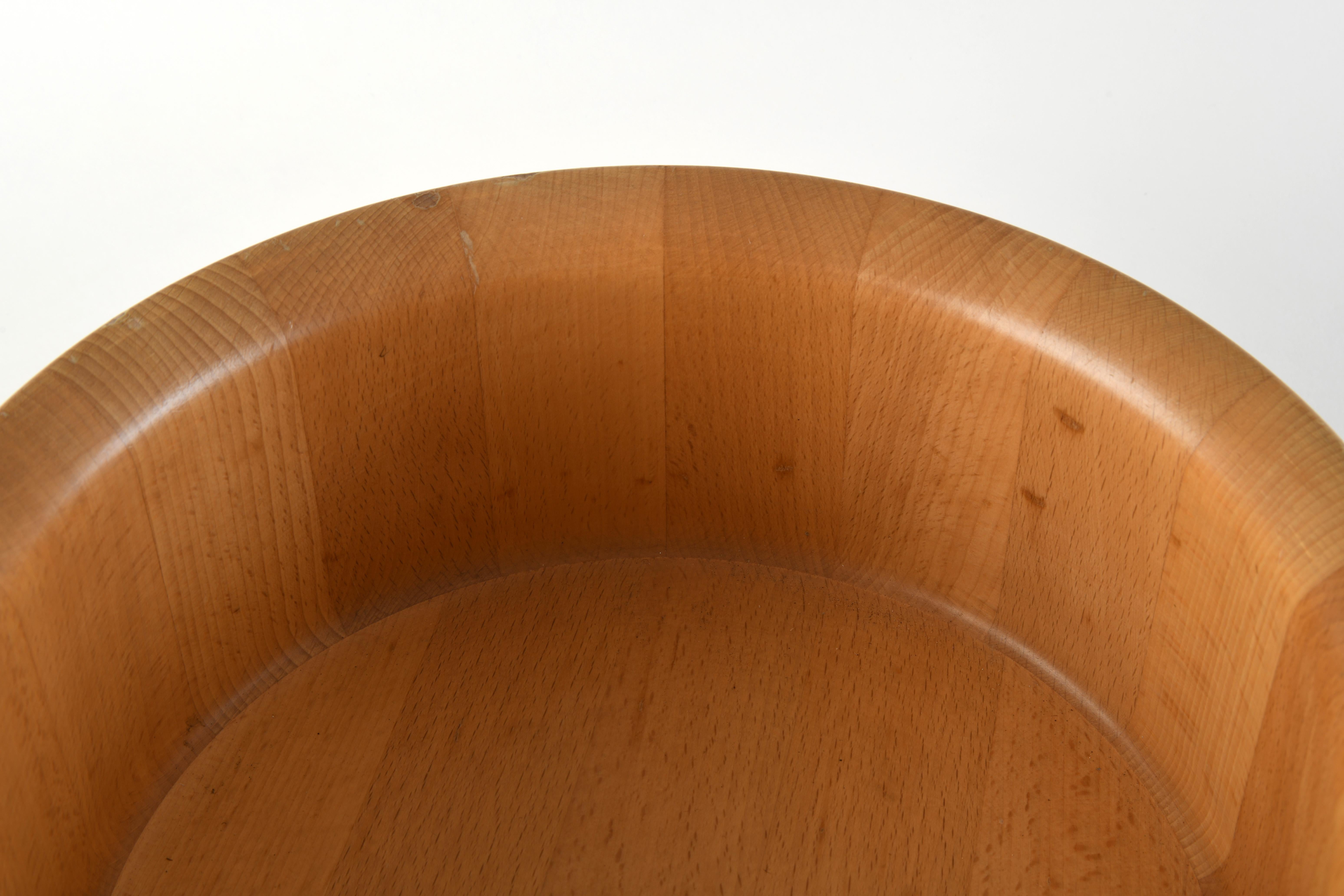 Danese Solid wood salad bowl, designed by Richard Nissen in Denmark in vendita