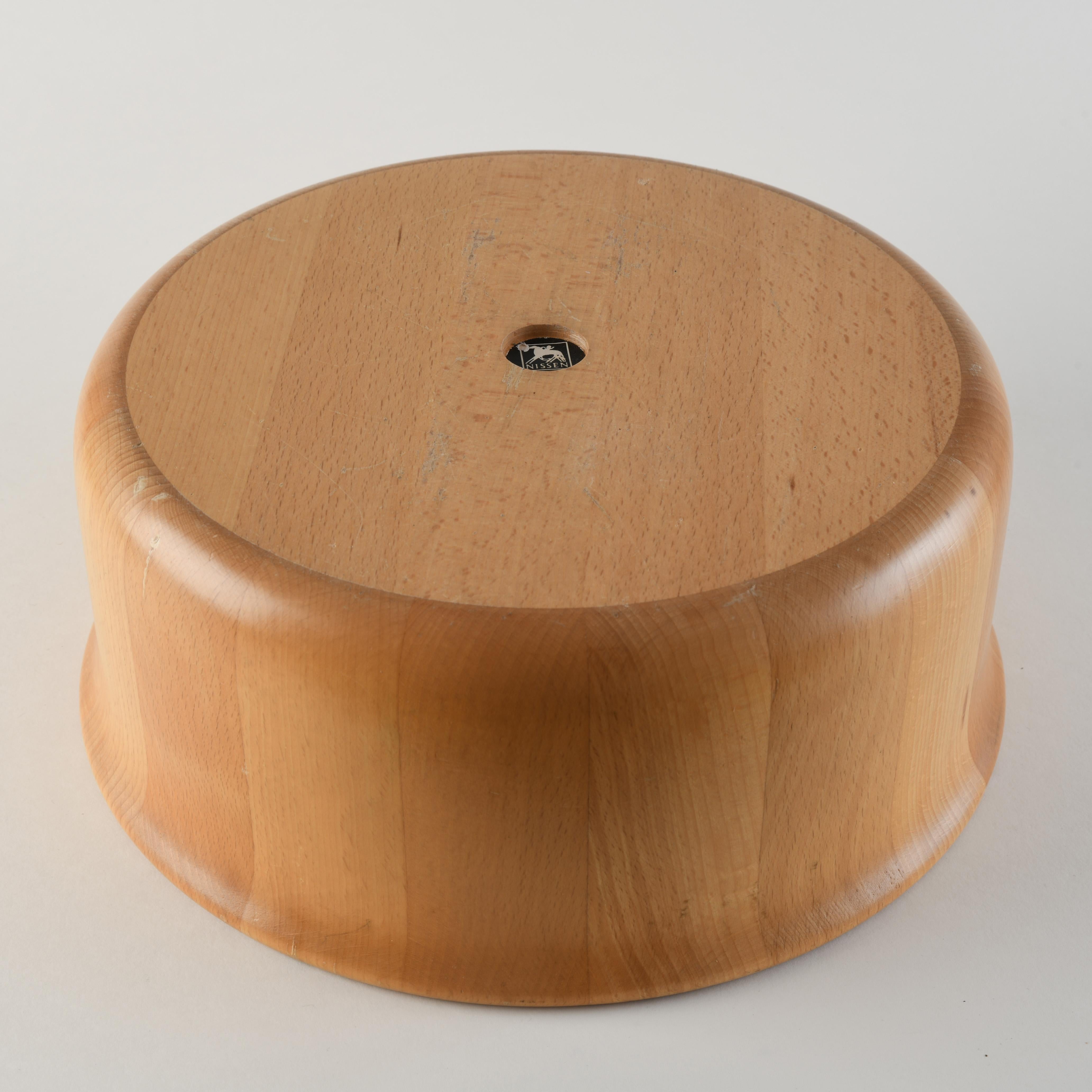Fine XX secolo Solid wood salad bowl, designed by Richard Nissen in Denmark in vendita