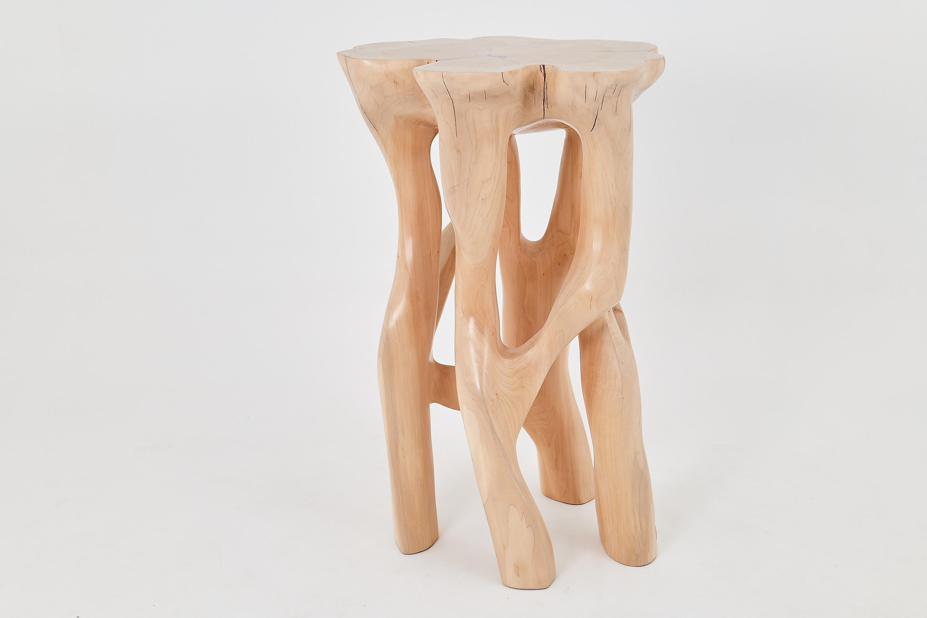 Mesa auxiliar escultórica de madera maciza, diseño original contemporáneo, logniture Tallado en venta