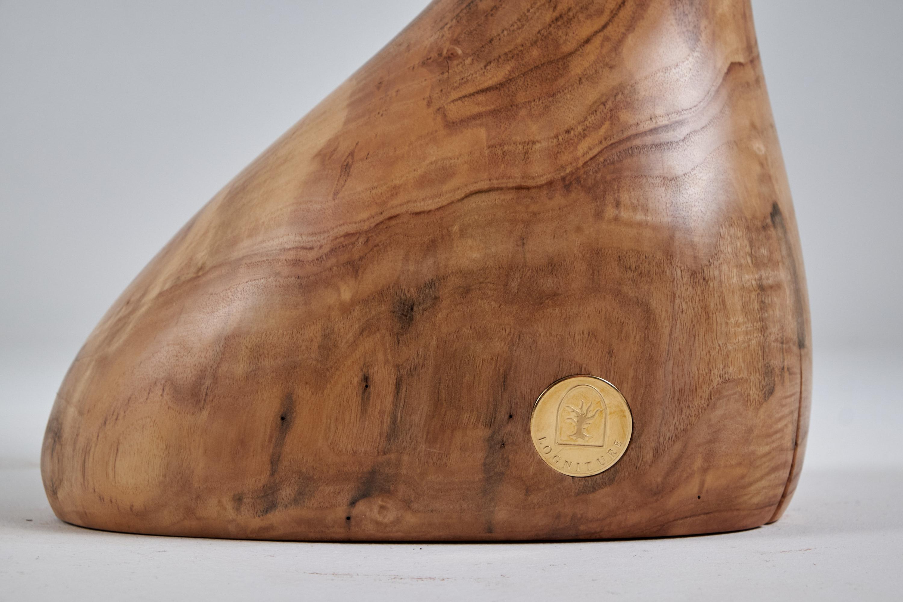 Mesa auxiliar escultórica de madera maciza, diseño original contemporáneo, logniture en Nuevo estado para la venta en Stara Gradiška, HR