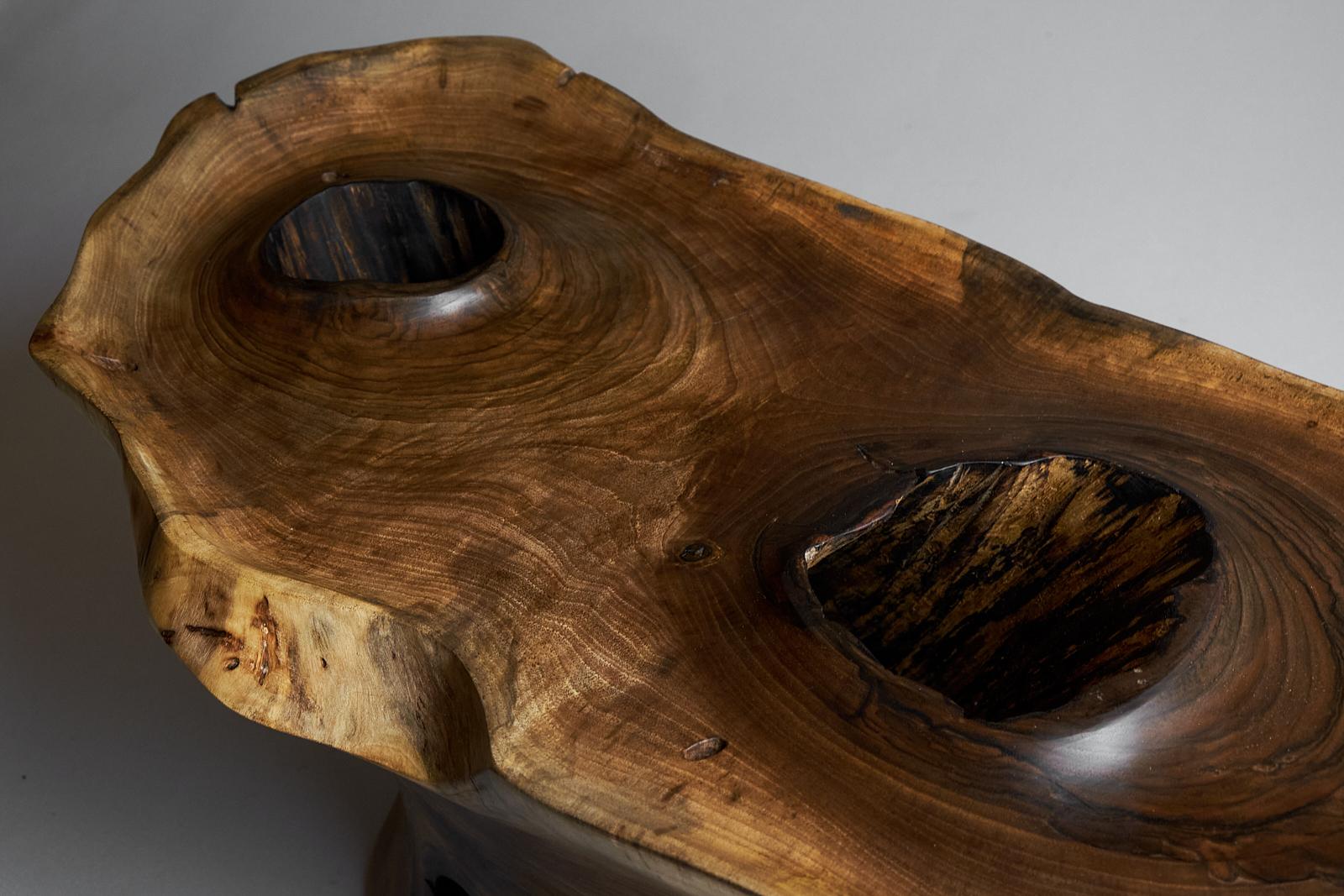Table d'appoint sculpturale en bois massif, design contemporain d'origine, Logniture 10