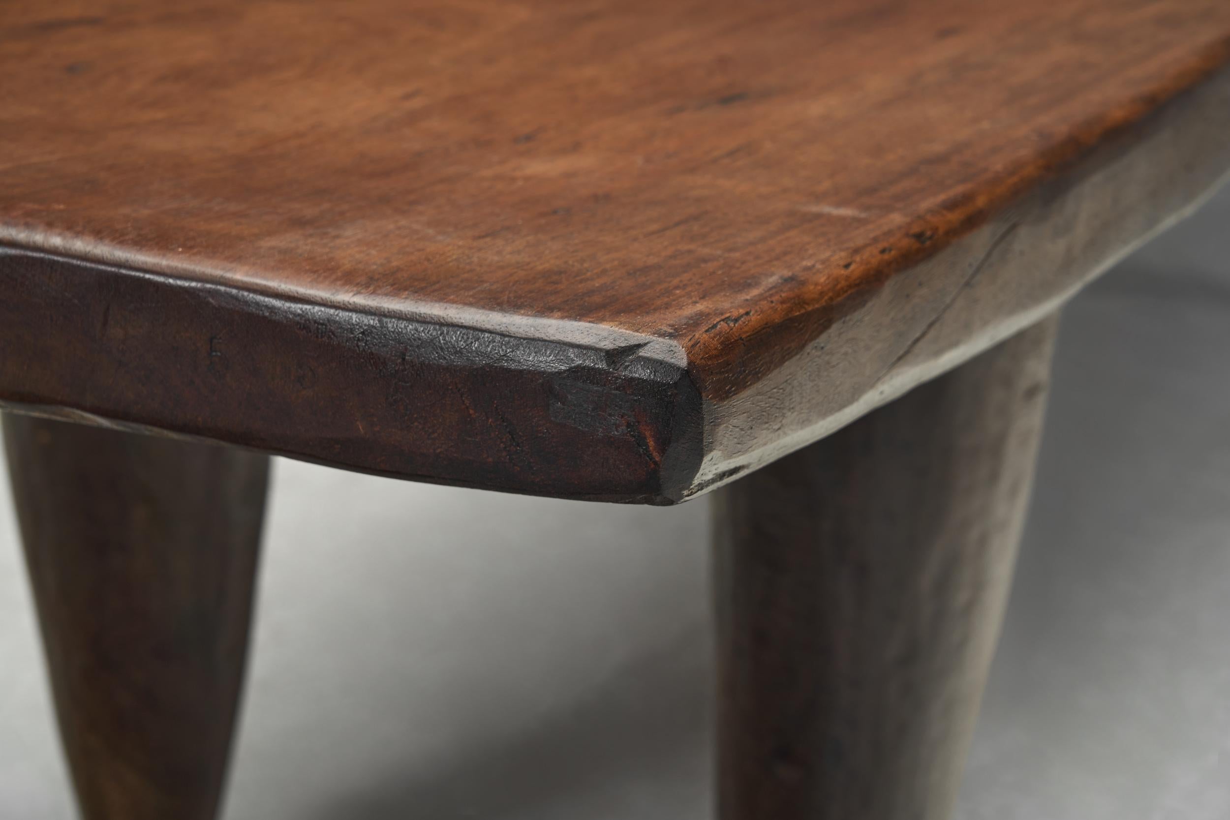 Panchina Senufo in legno massiccio, Costa d'Avorio, metà del XX secolo in vendita 6