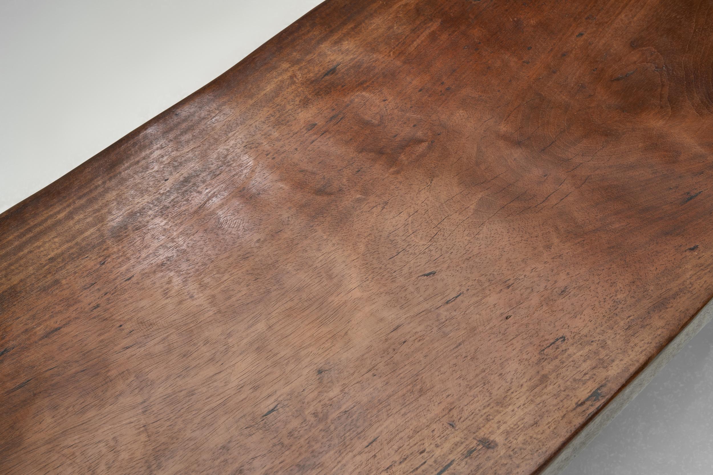 Panchina Senufo in legno massiccio, Costa d'Avorio, metà del XX secolo in vendita 3