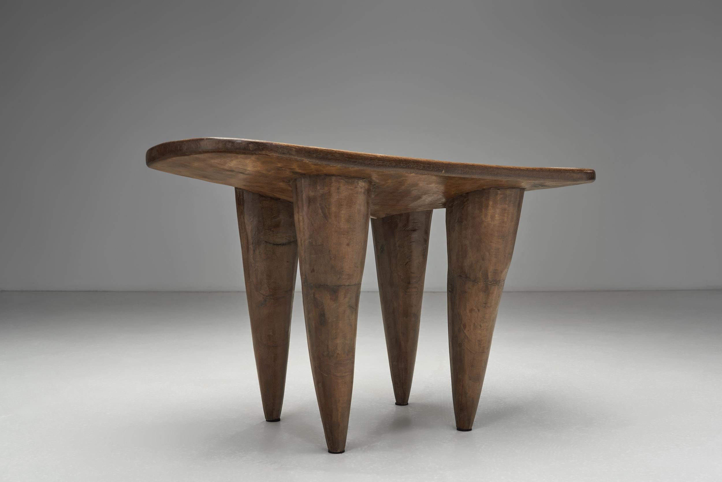 Sgabello Senufo in legno massiccio, Costa d'Avorio XX secolo In condizioni buone in vendita a Utrecht, NL
