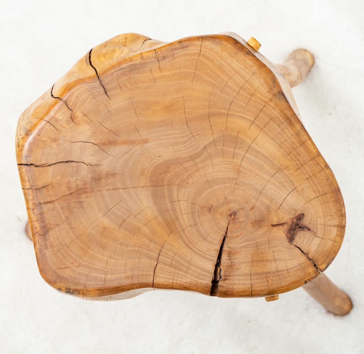 Solid Wood Set - Stools & Table - Jean Prouvé & Pierre Janneret - Period: XXth For Sale 4
