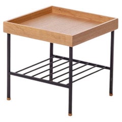 Kurzer Beistelltisch/Pflanzenständer aus Massivholz - Serie EDGE